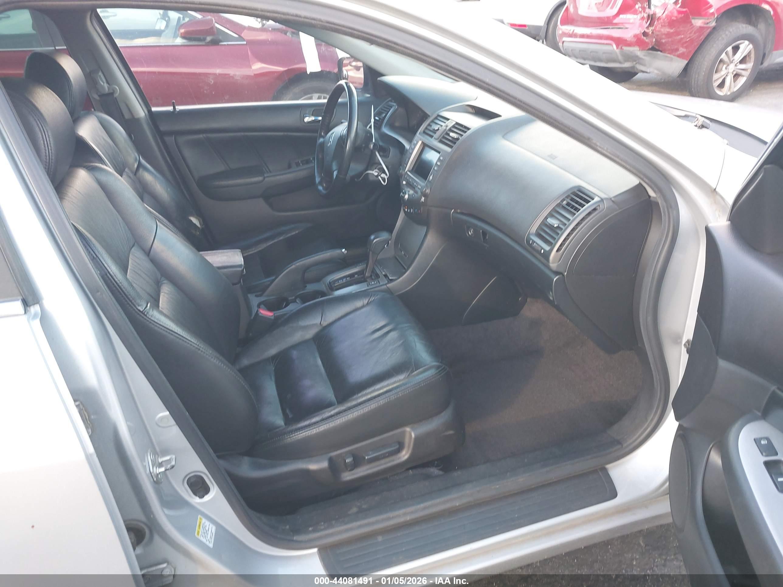 HONDA ACCORD image 5