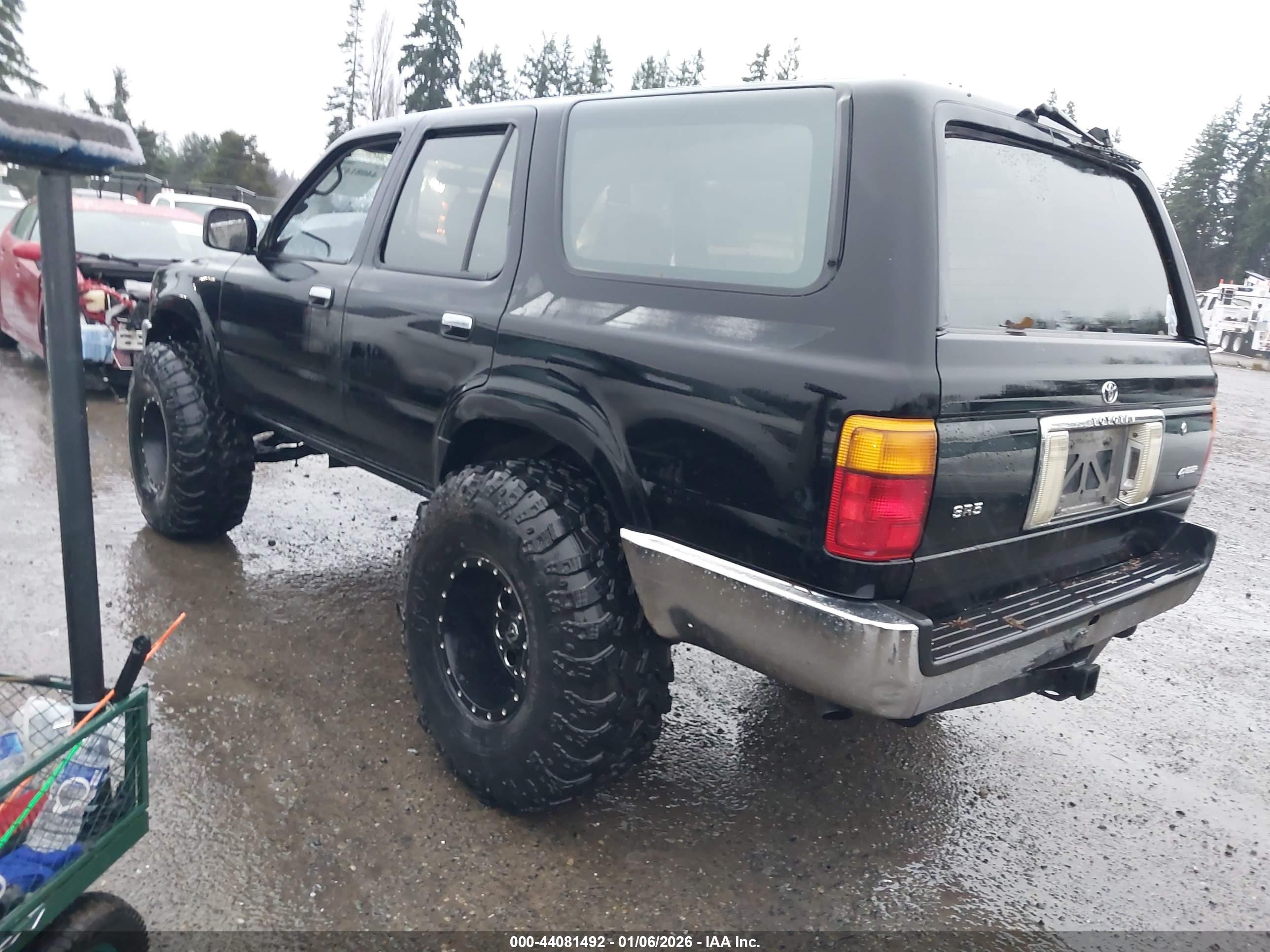 TOYOTA 4RUNNER image 3