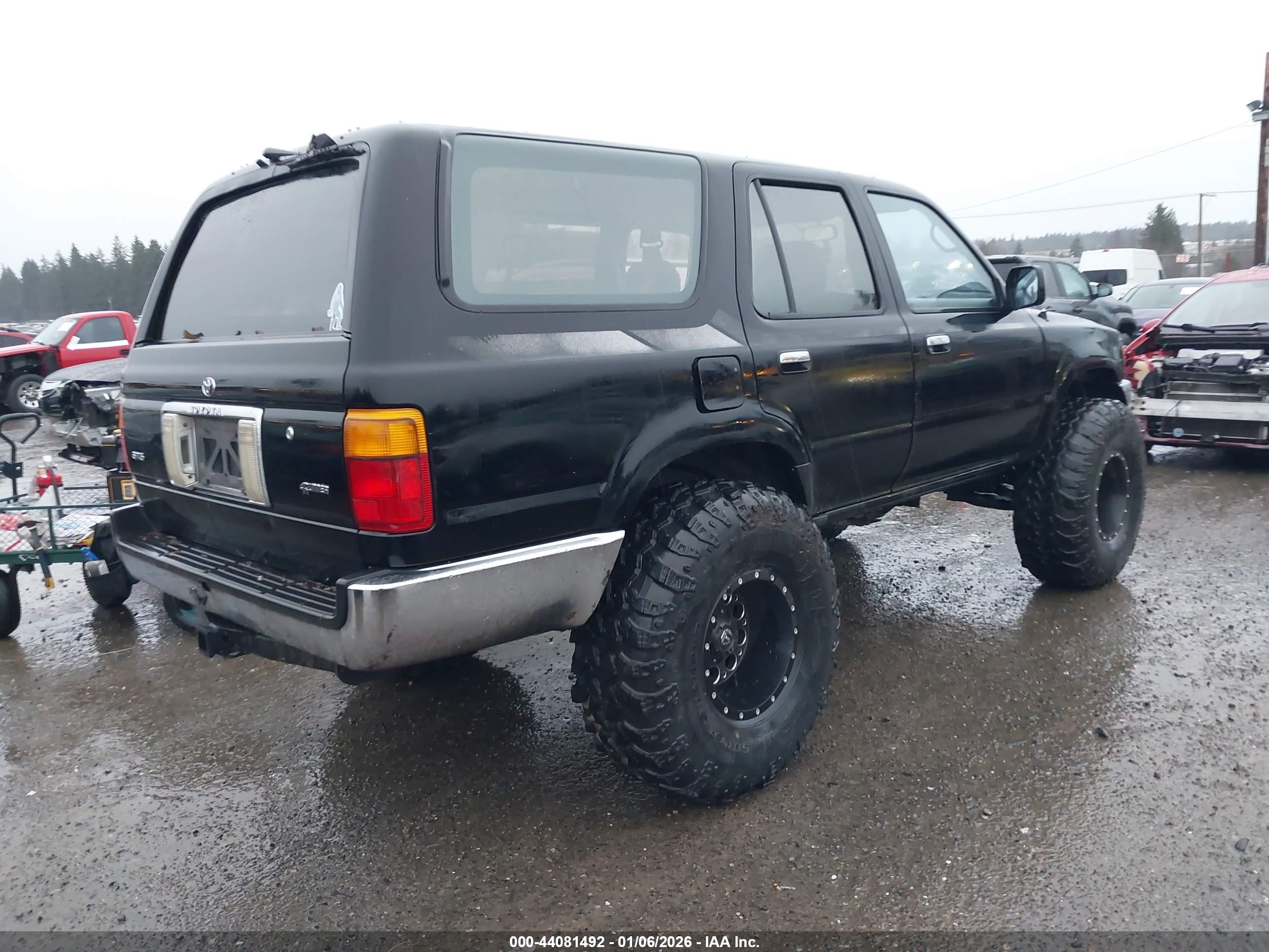 TOYOTA 4RUNNER image 4