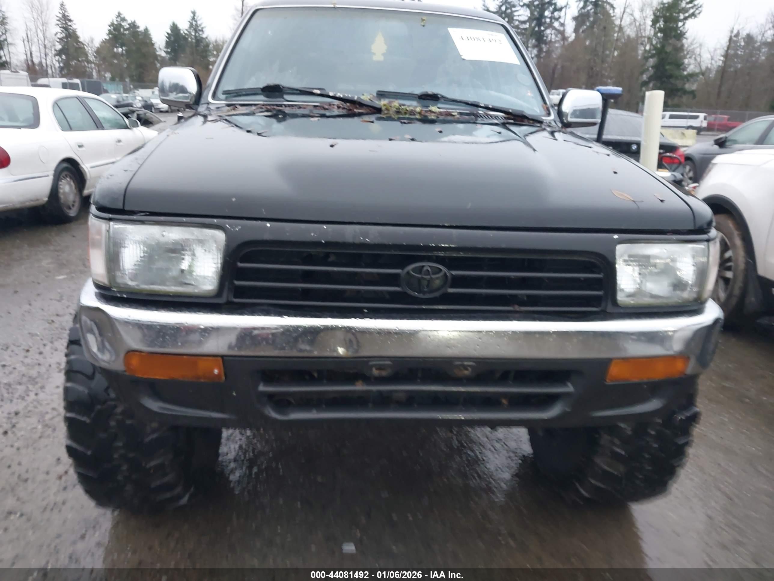 TOYOTA 4RUNNER image 6