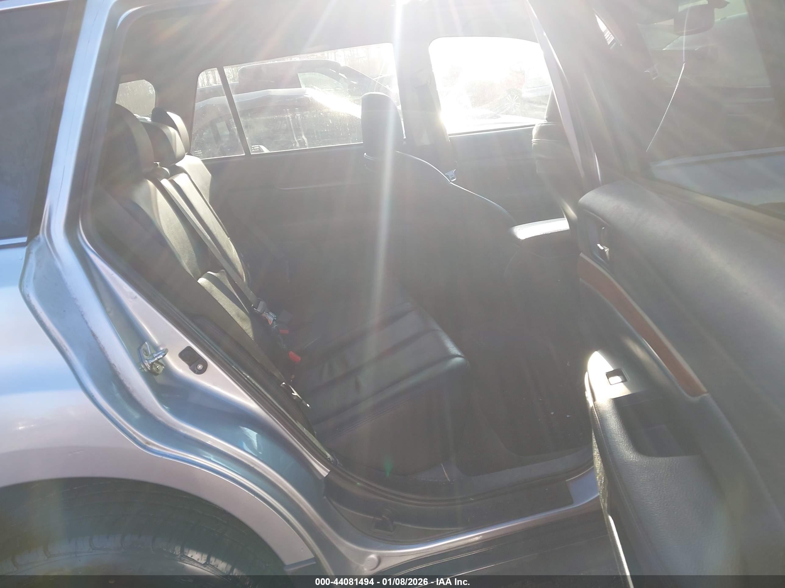 SUBARU OUTBACK image 8