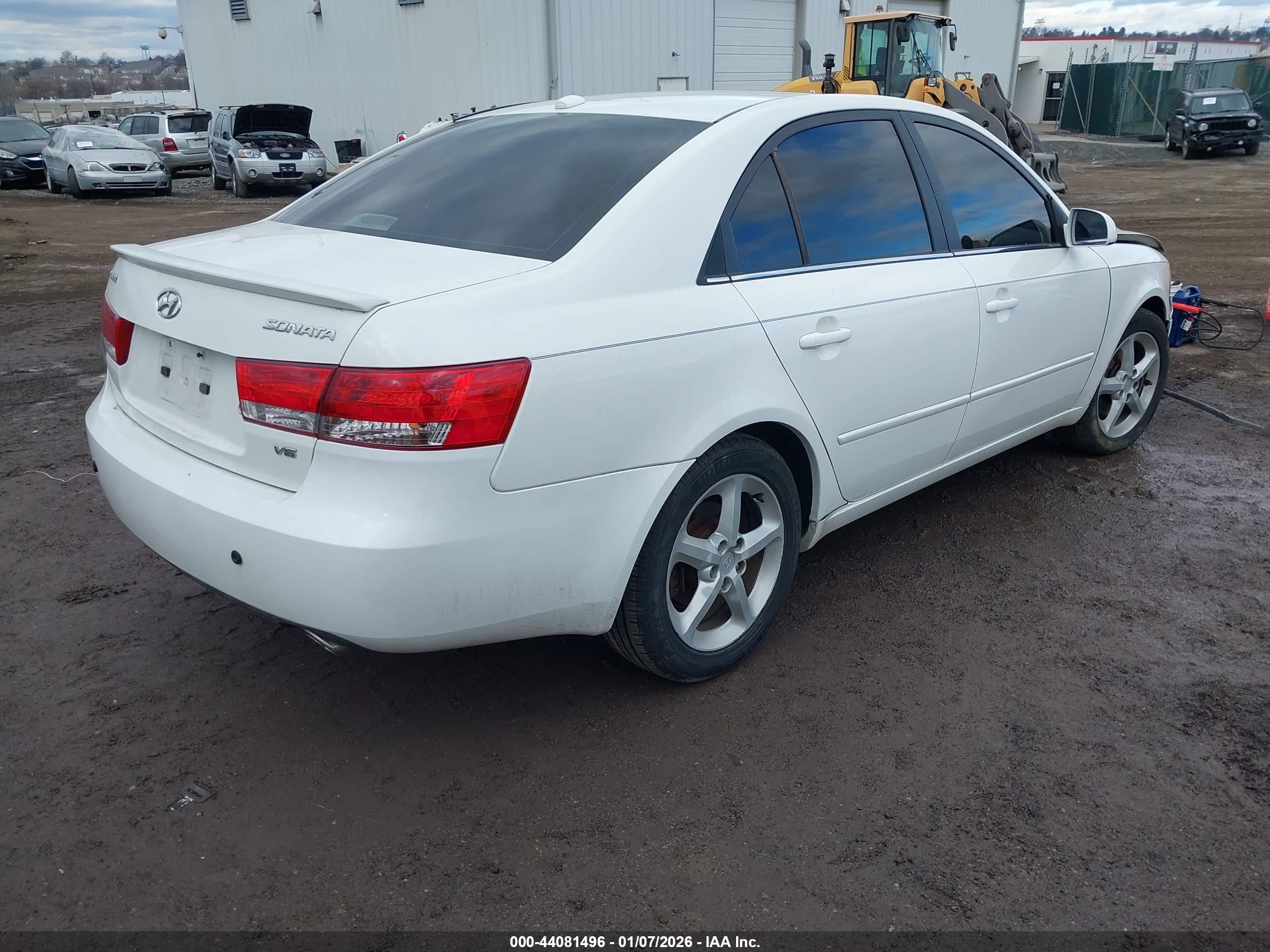 HYUNDAI SONATA image 4