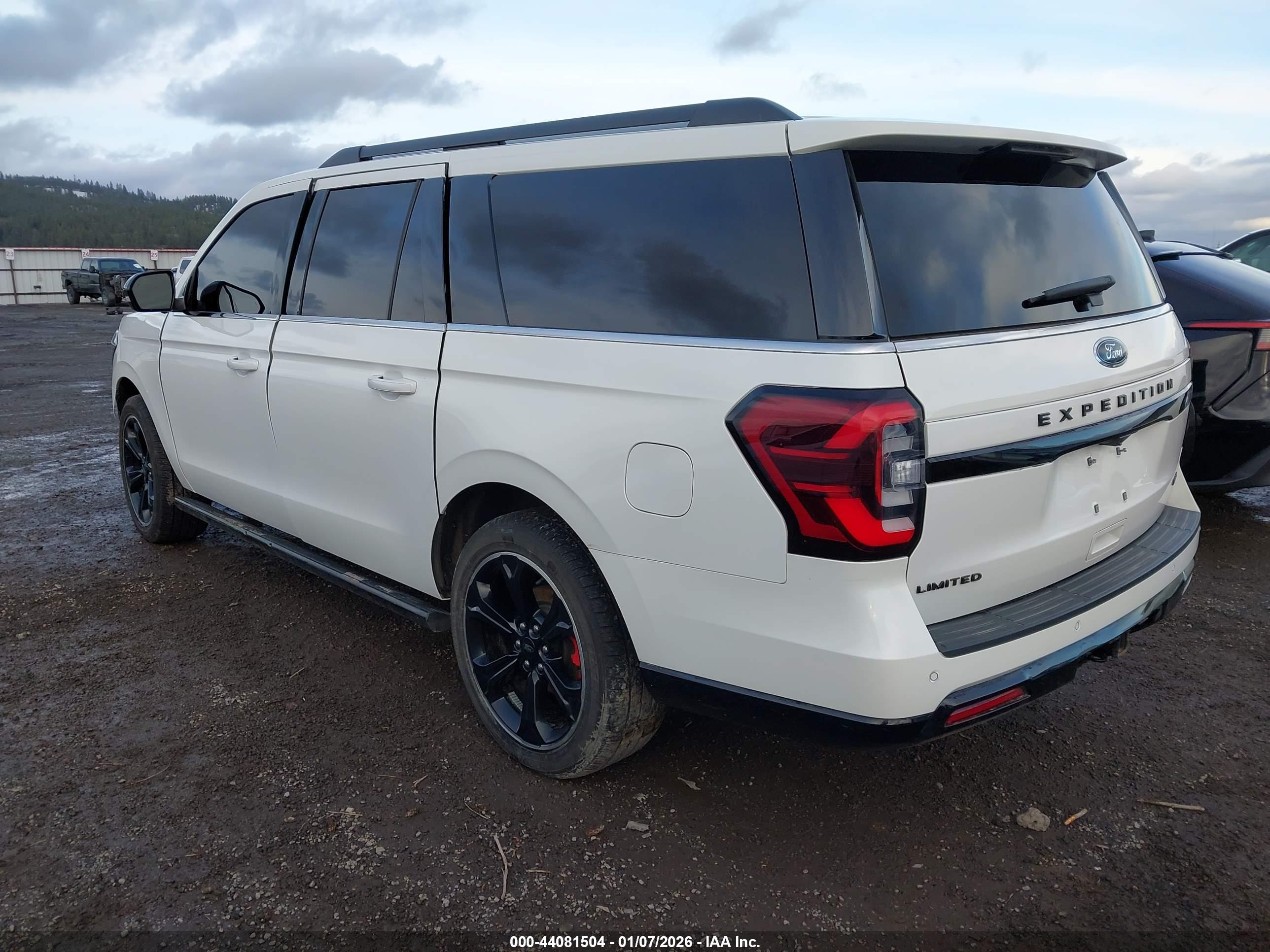 FORD EXPEDITION image 3