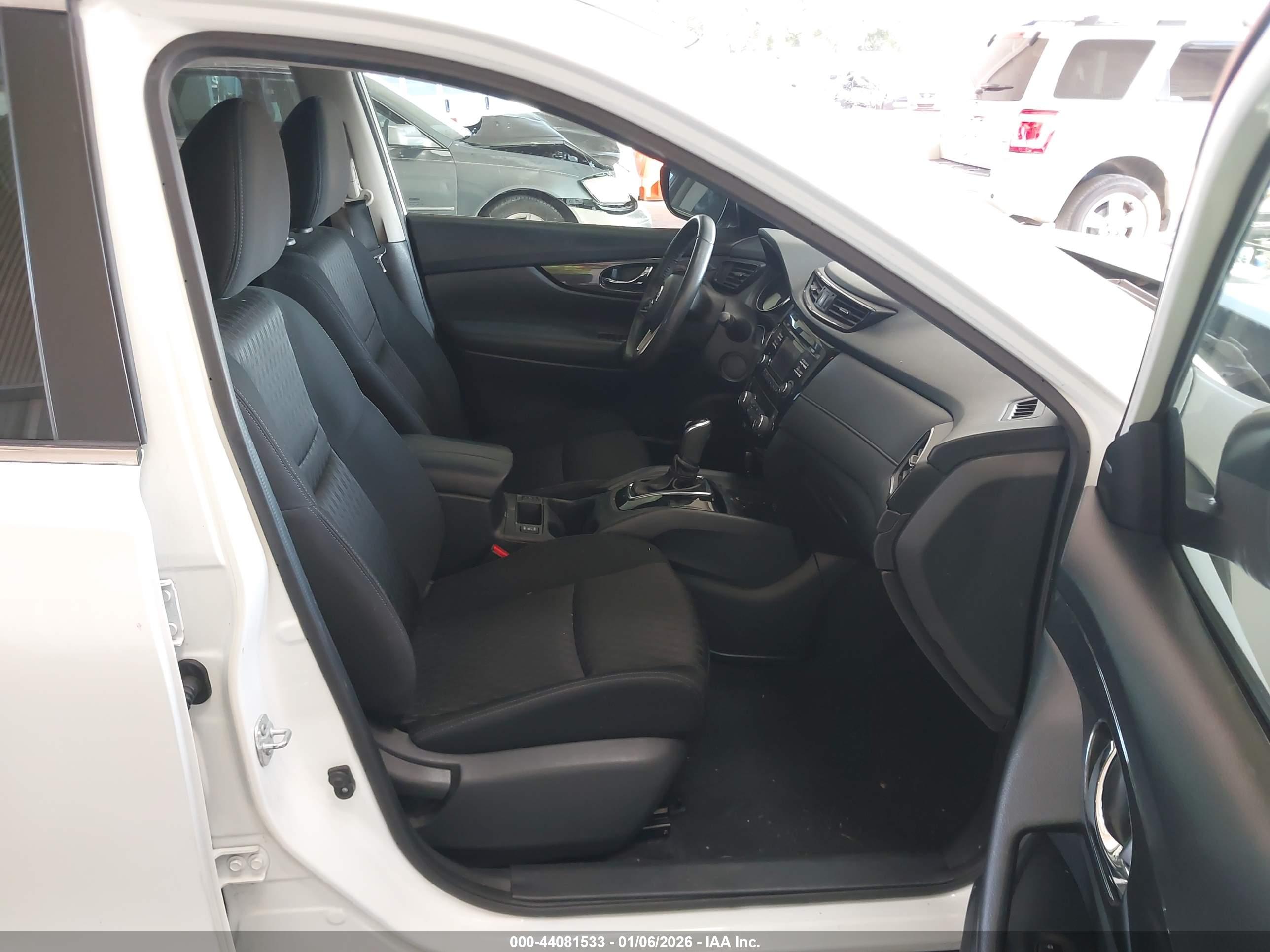 NISSAN ROGUE image 5
