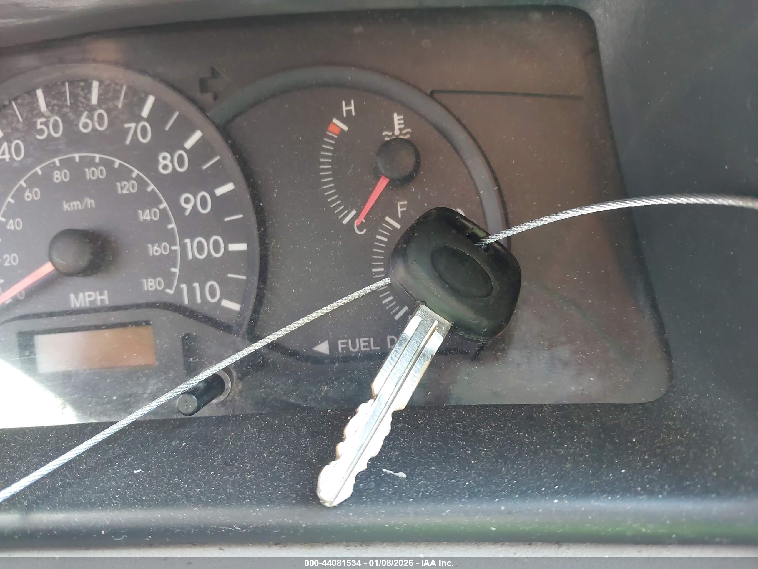 TOYOTA COROLLA image 11