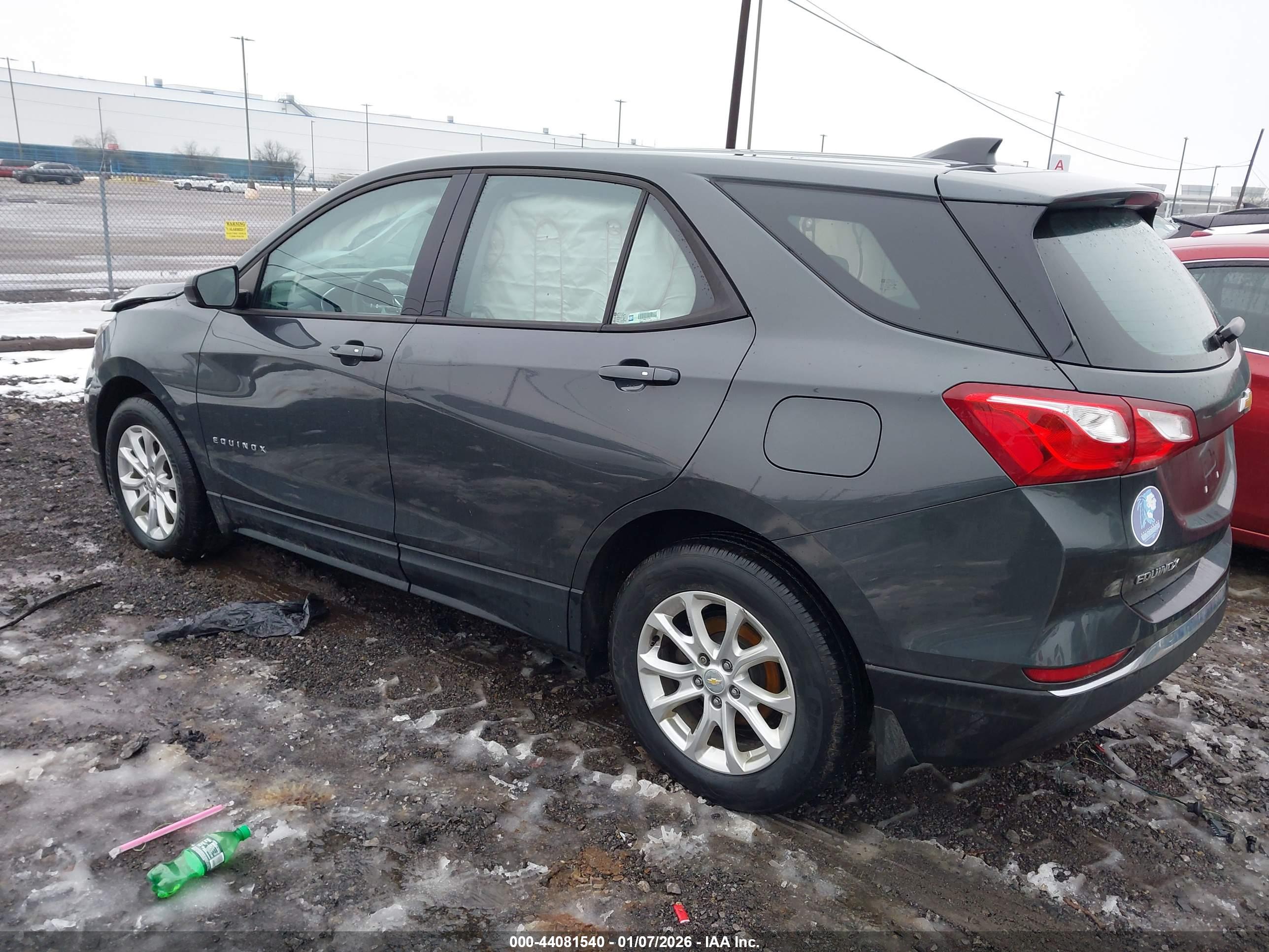 CHEVROLET EQUINOX image 3
