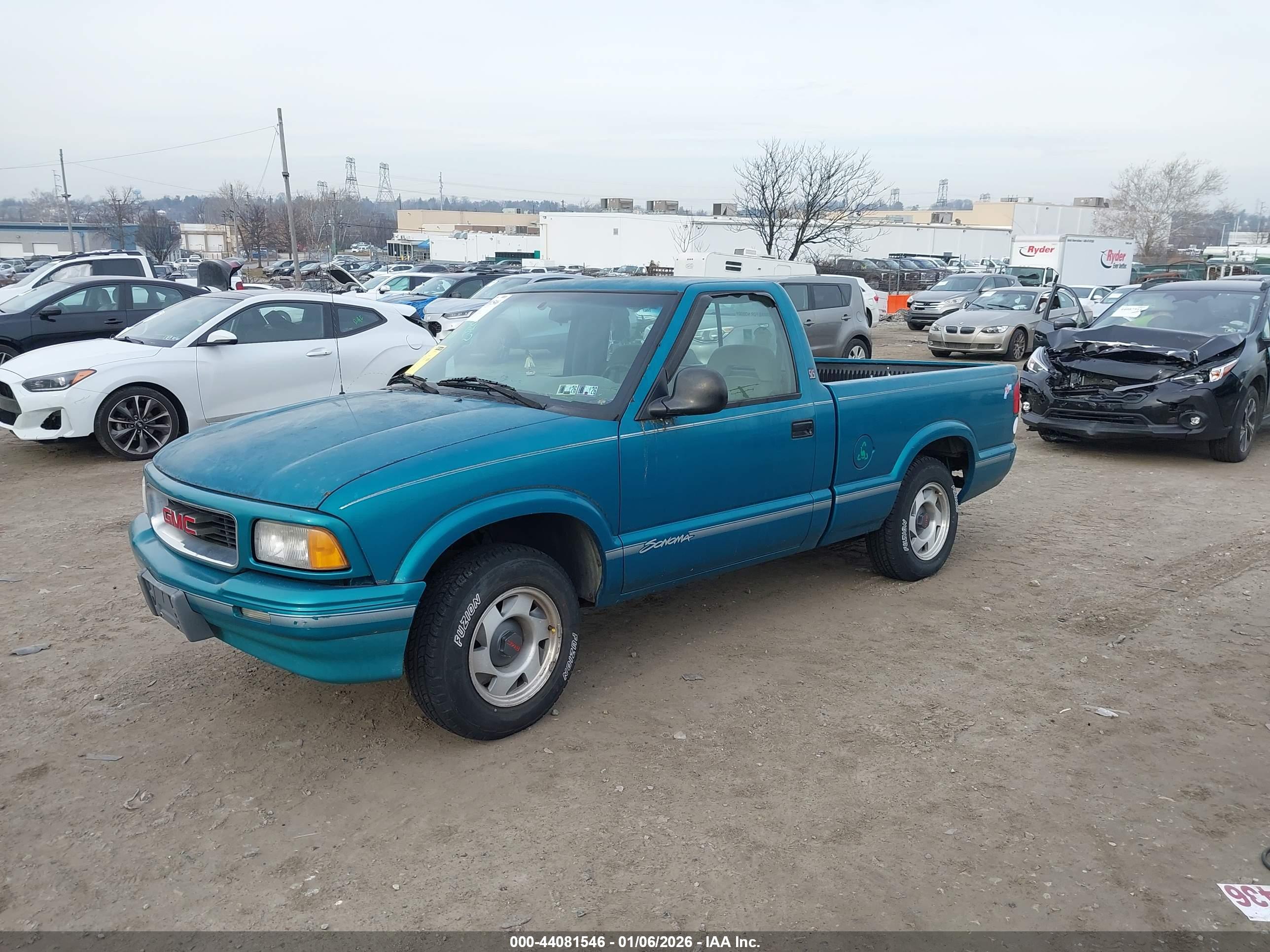 GMC SONOMA image 2