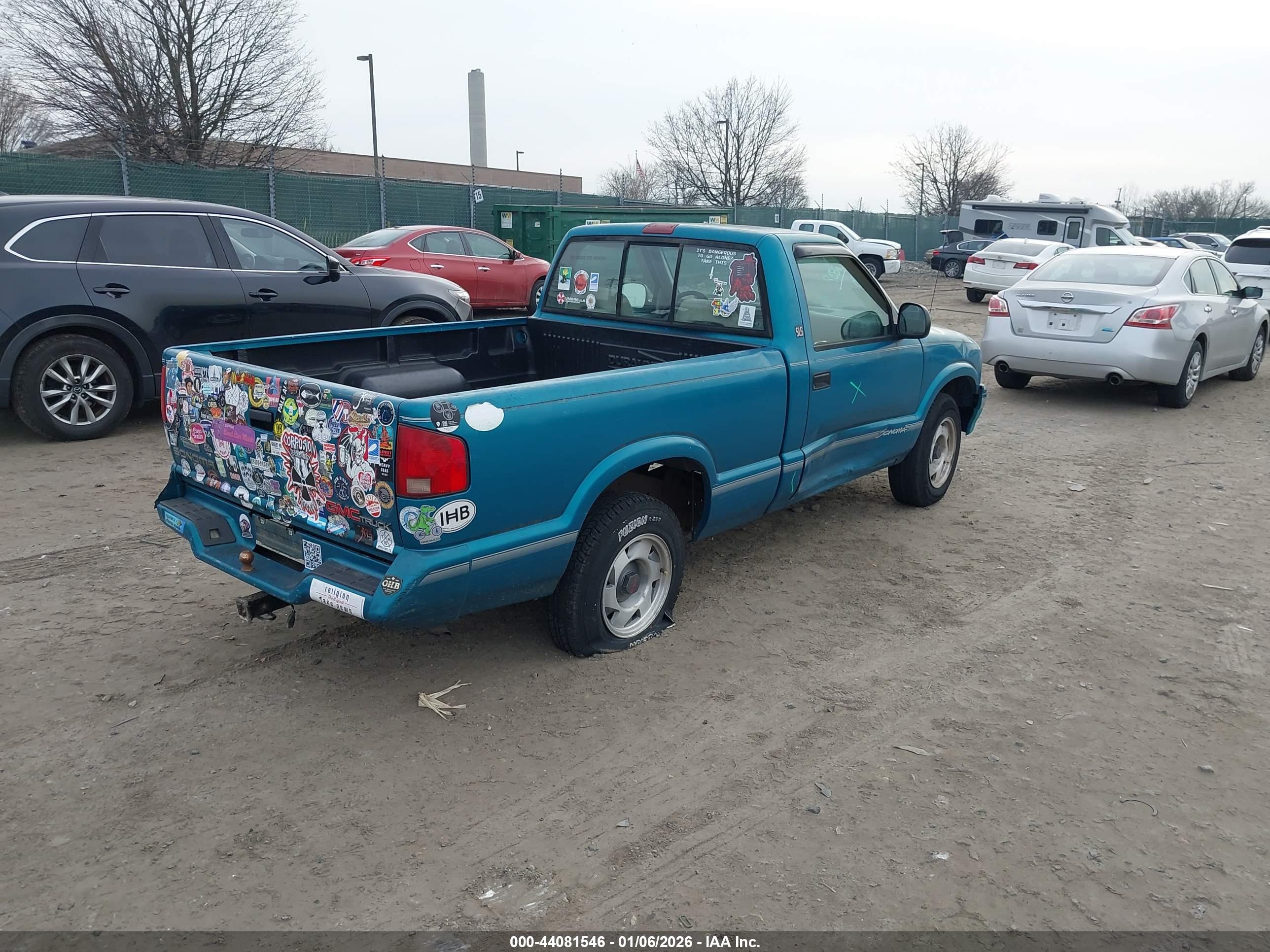 GMC SONOMA image 4