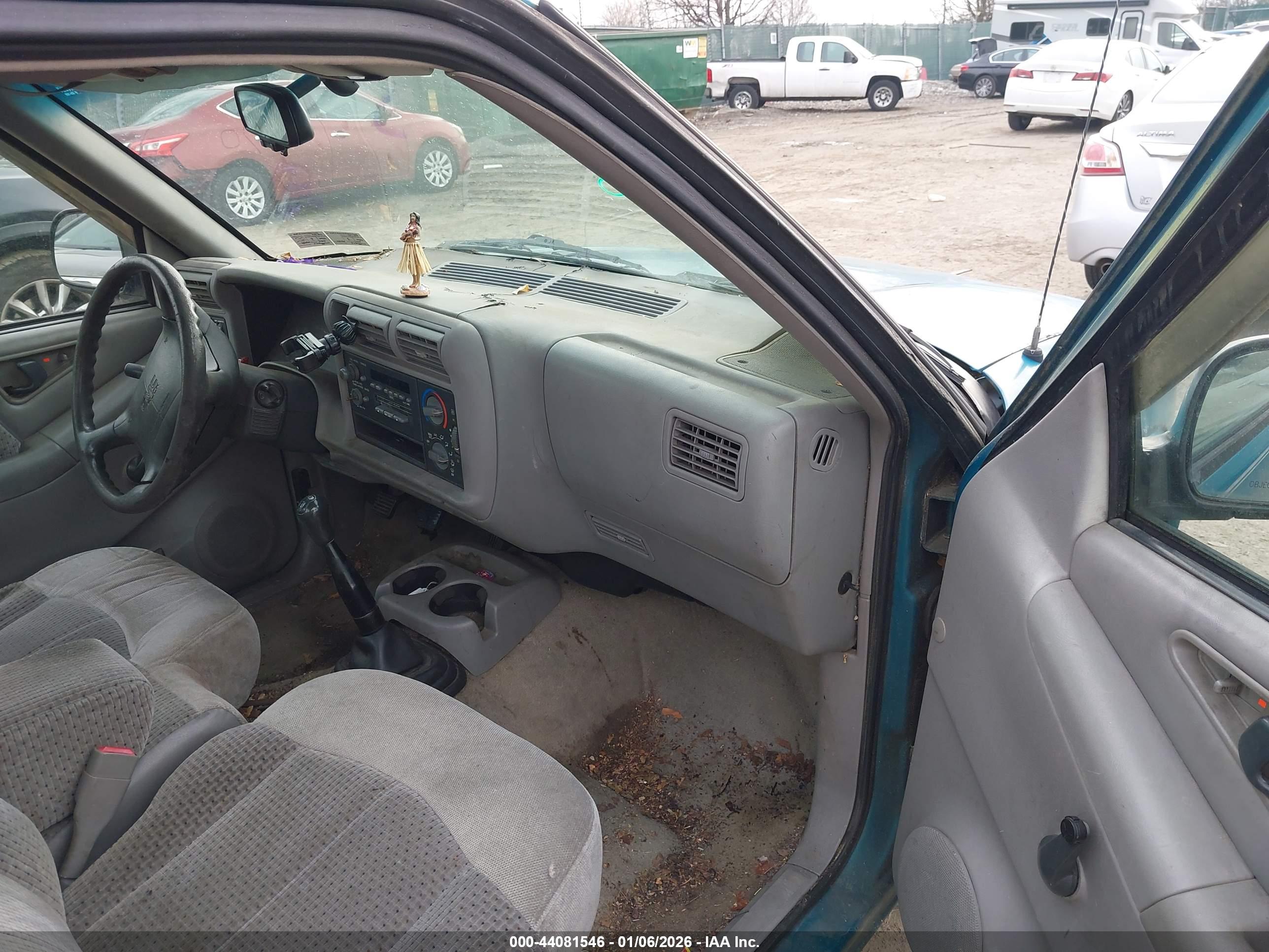 GMC SONOMA image 5