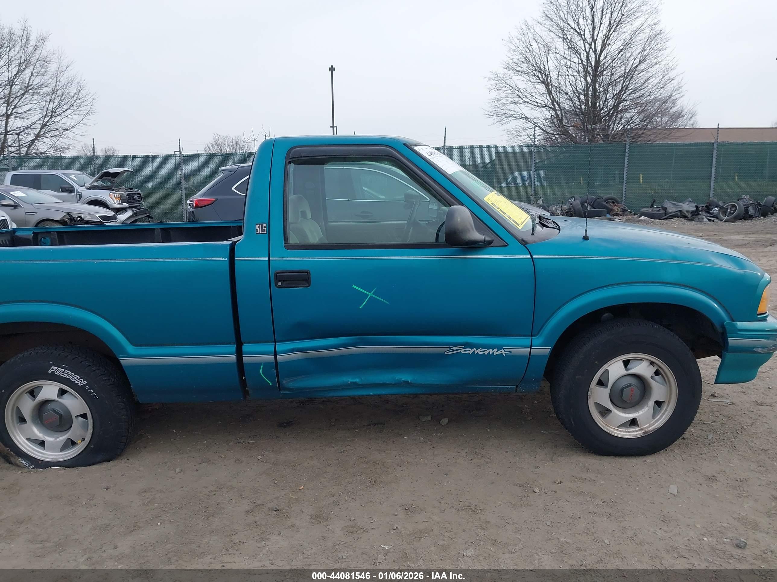 GMC SONOMA image 6