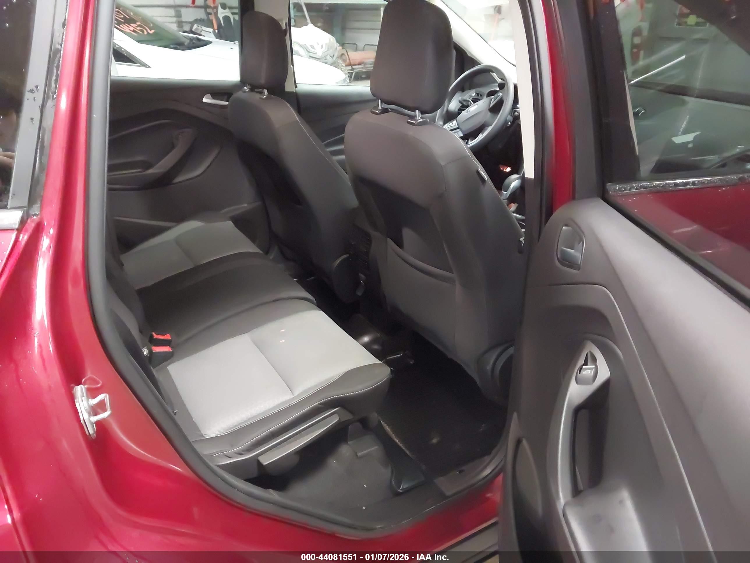 FORD ESCAPE image 8