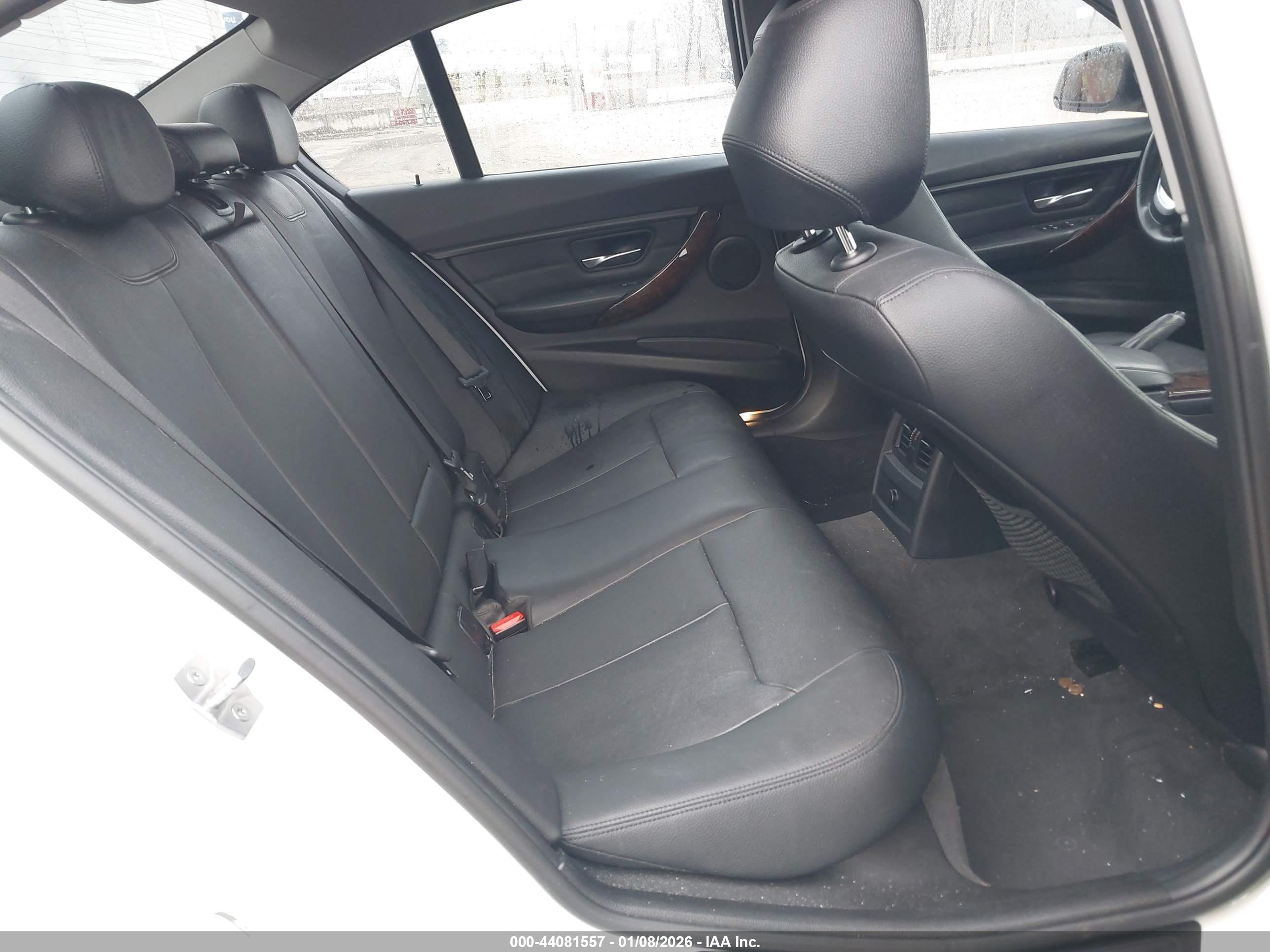 BMW 328I image 8