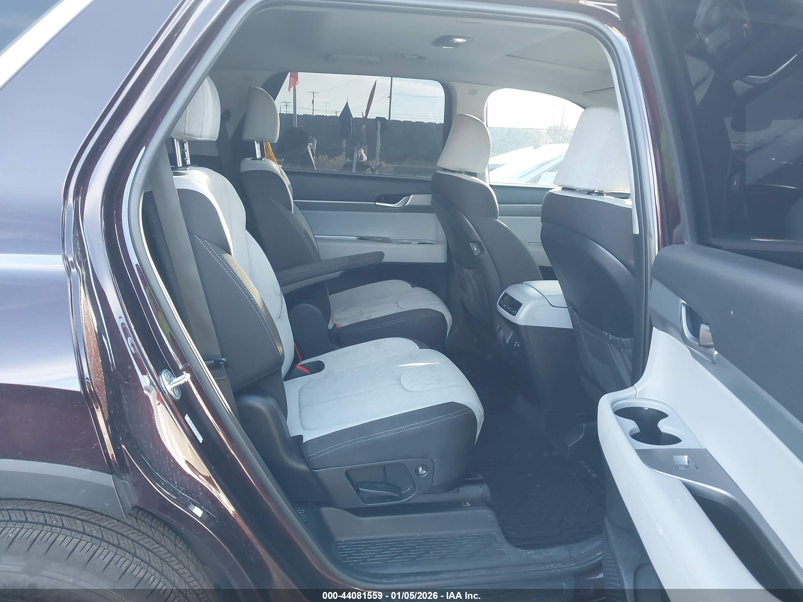 HYUNDAI PALISADE image 8