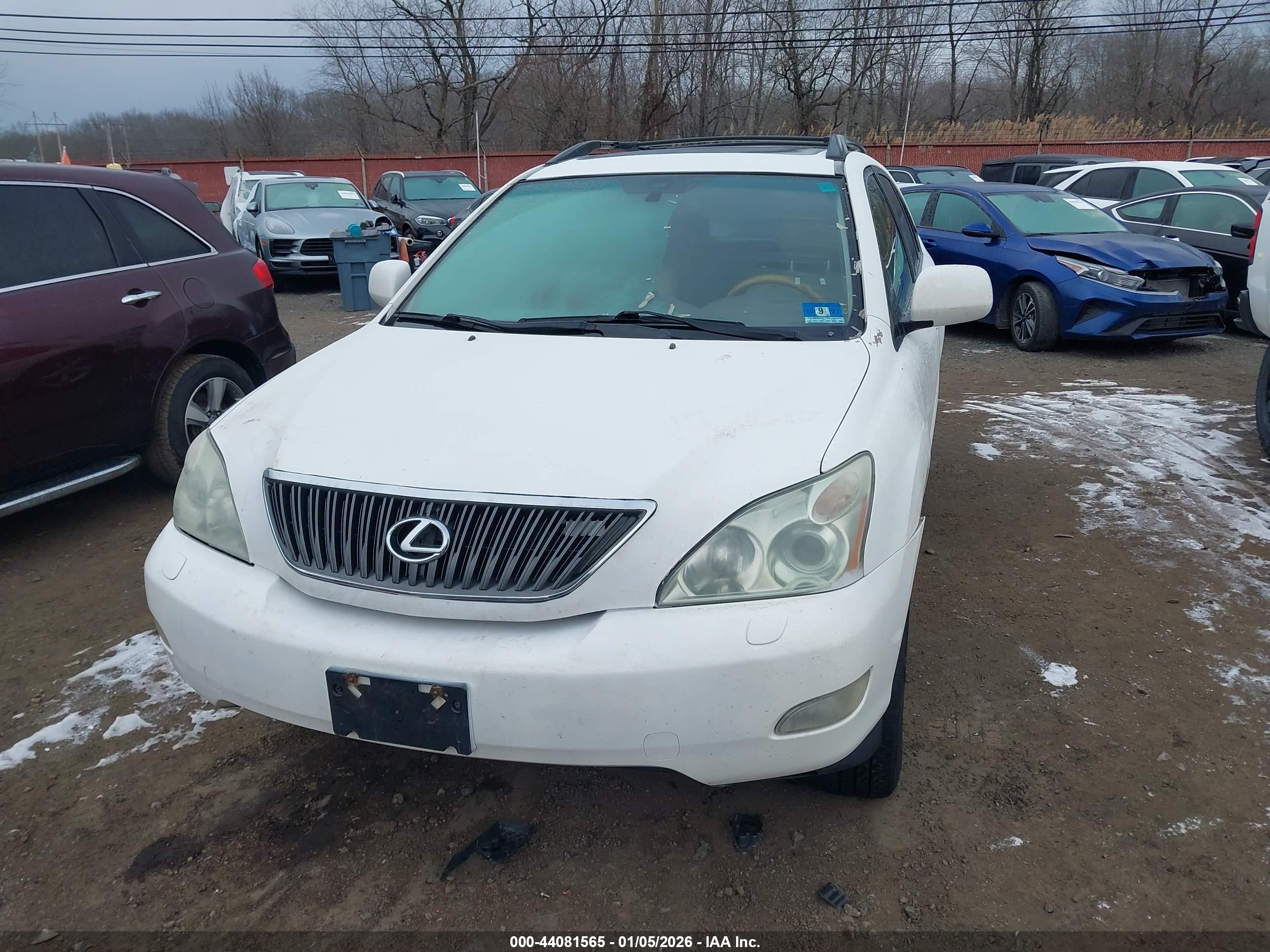 LEXUS RX image 6