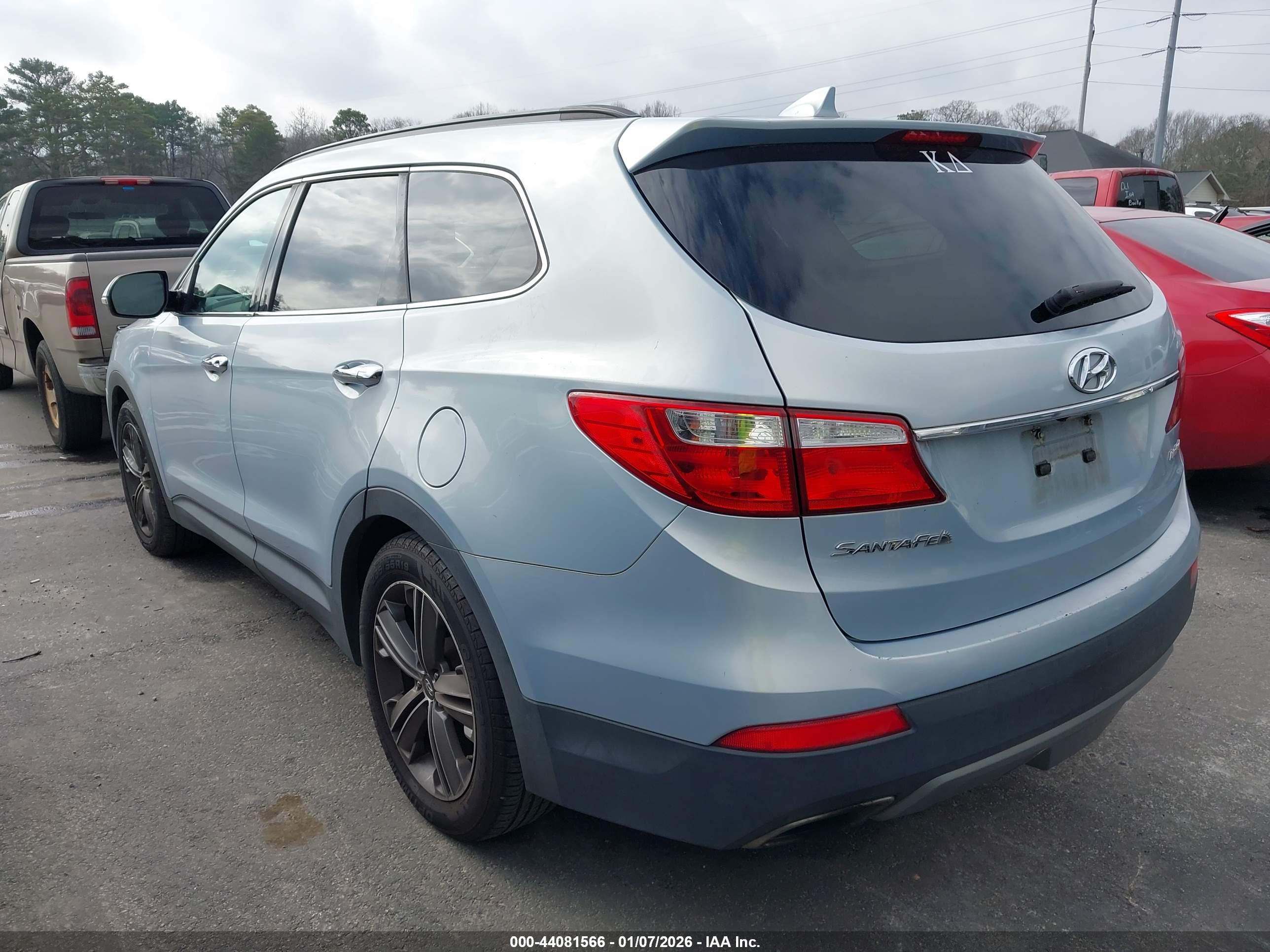 HYUNDAI SANTA image 3