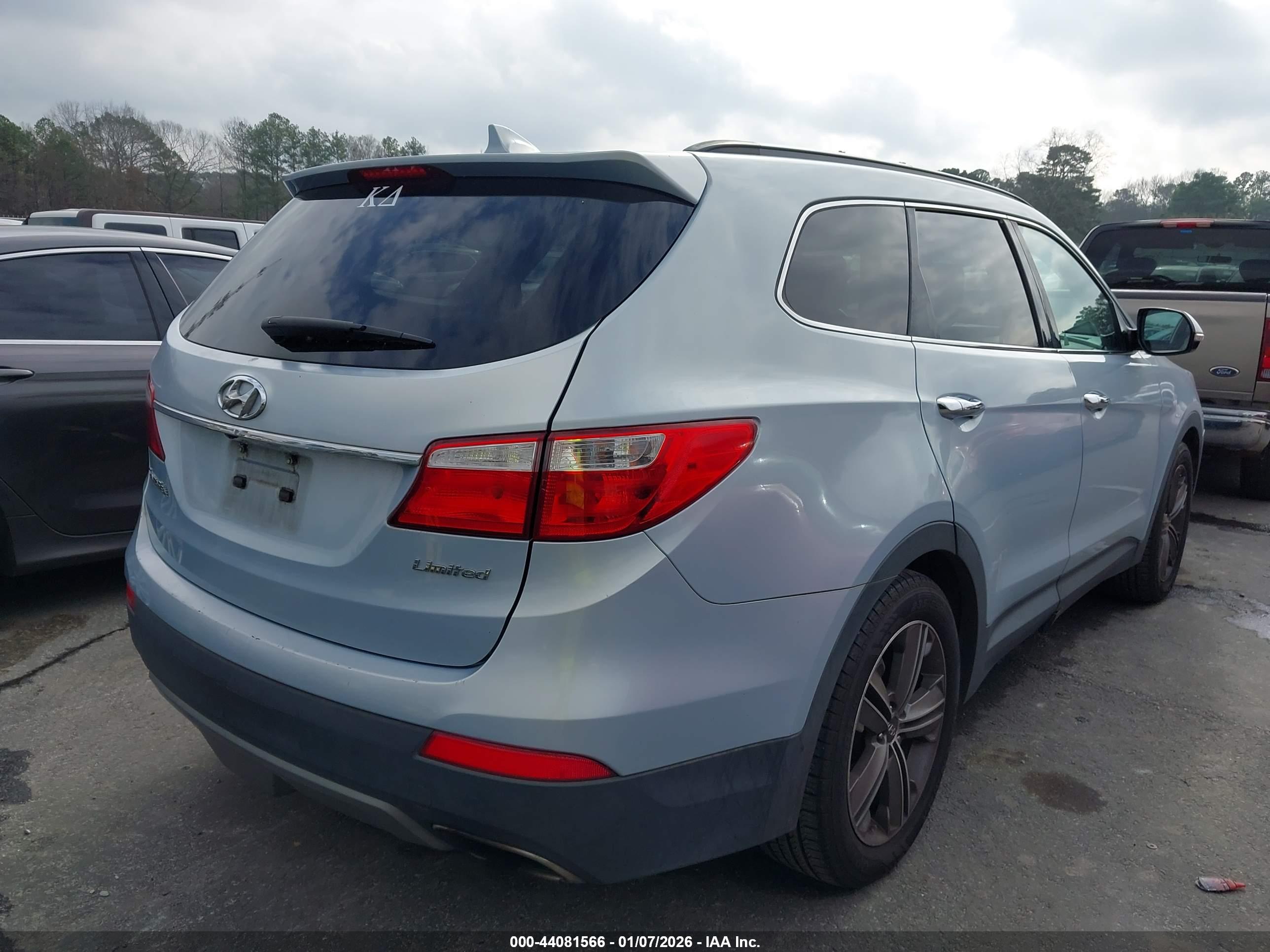 HYUNDAI SANTA image 4