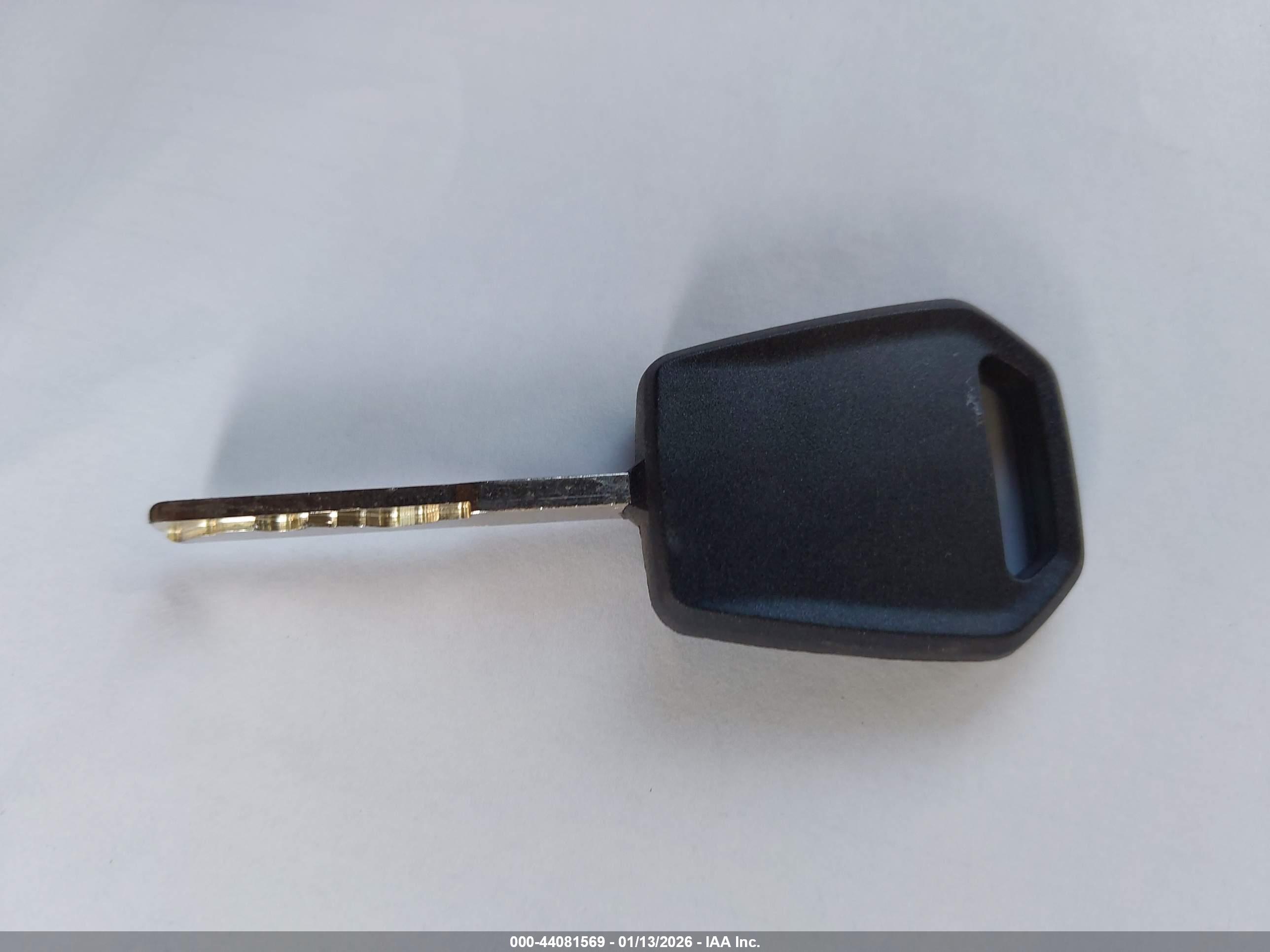 FORD FUSION image 11
