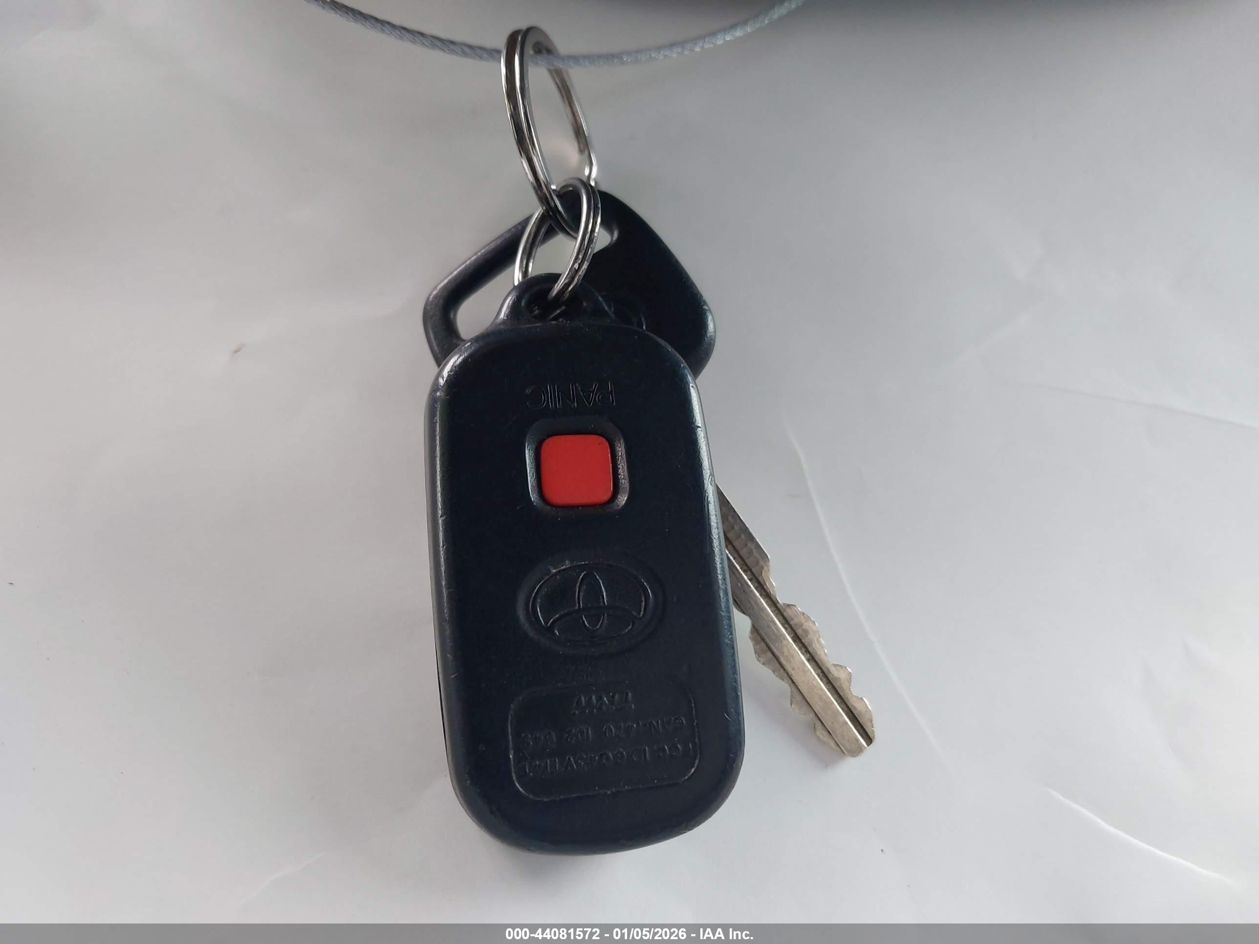 TOYOTA SIENNA image 11