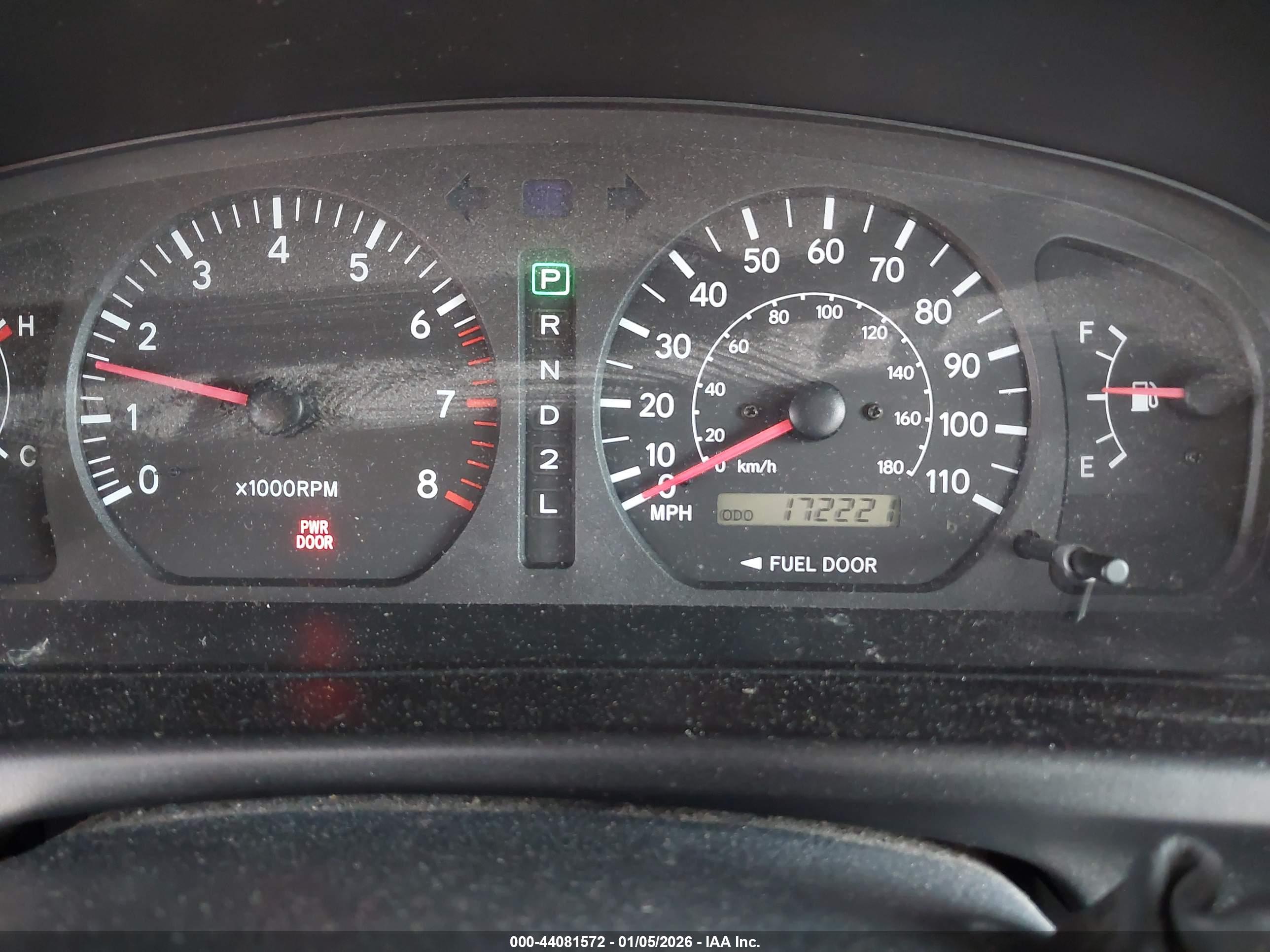TOYOTA SIENNA image 7