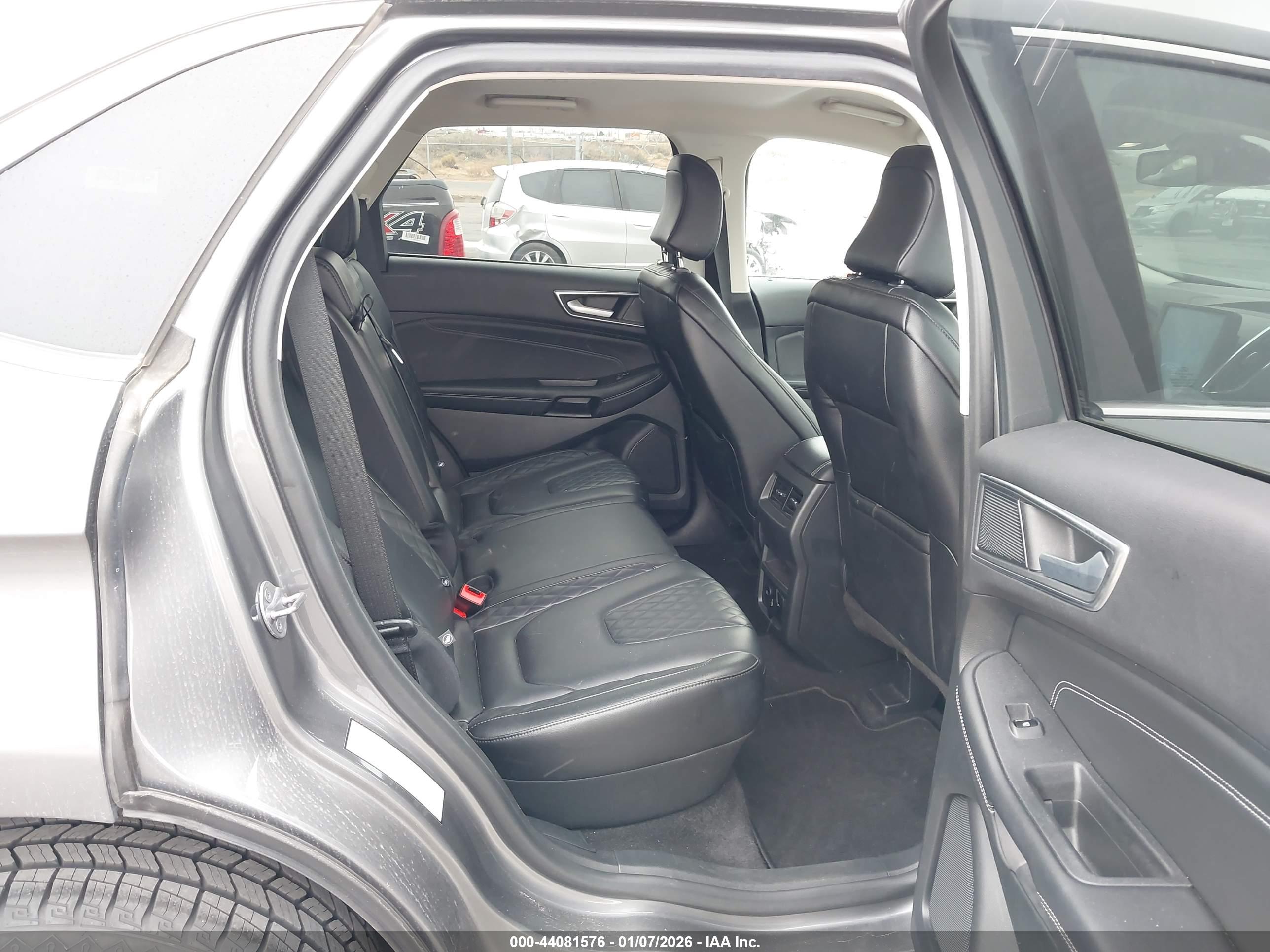 FORD EDGE image 8