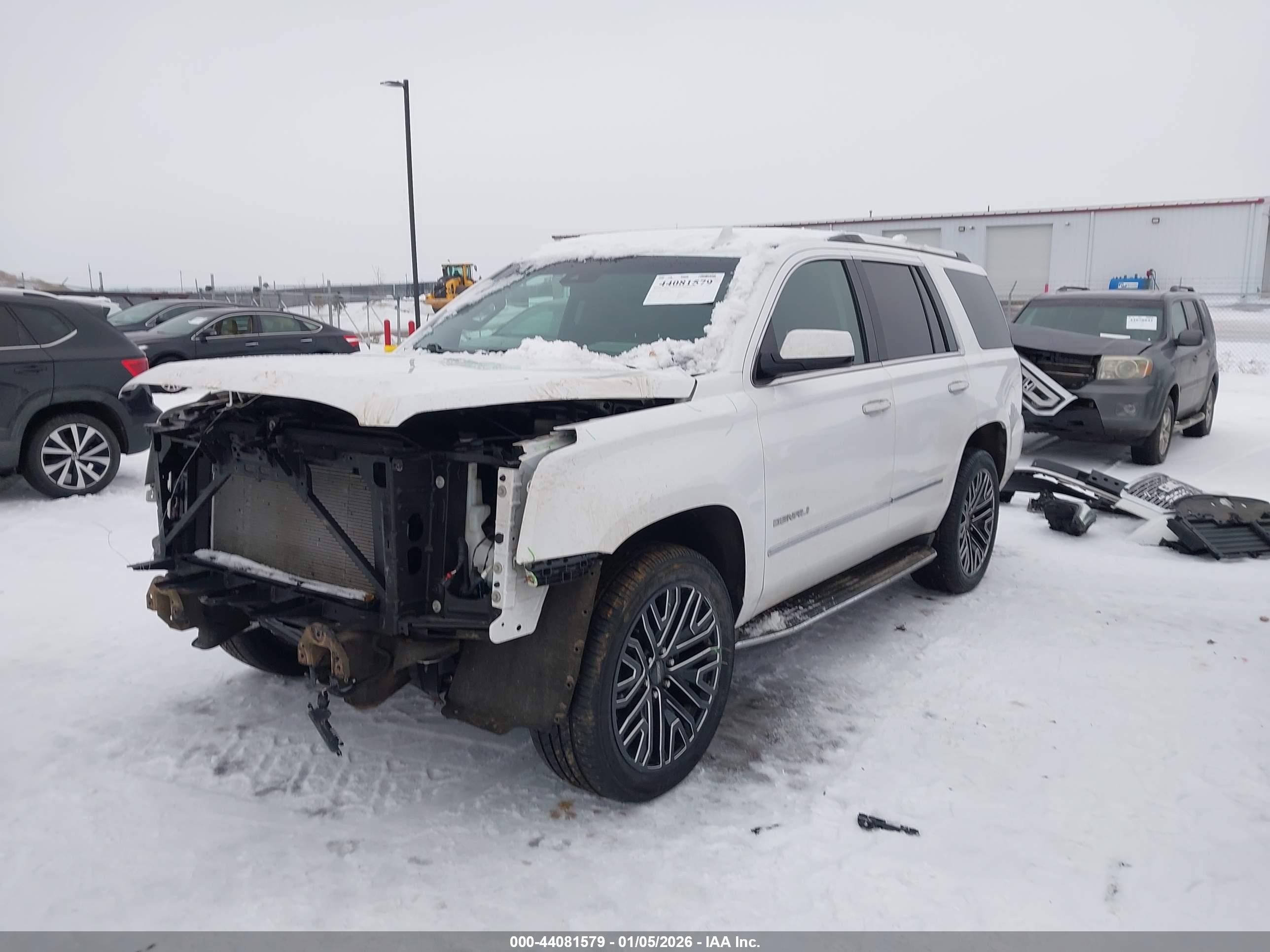 GMC YUKON image 2