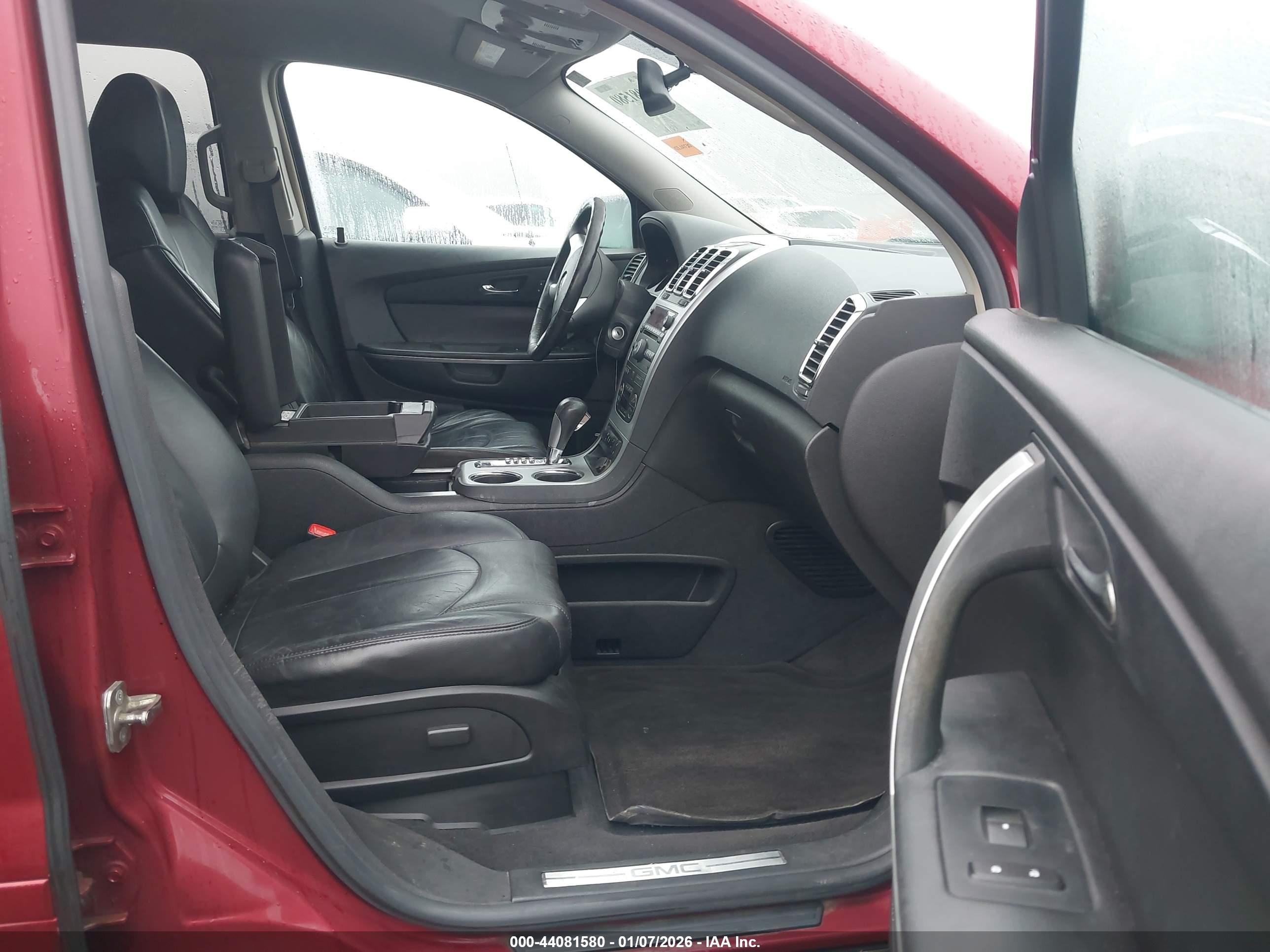 GMC ACADIA image 5