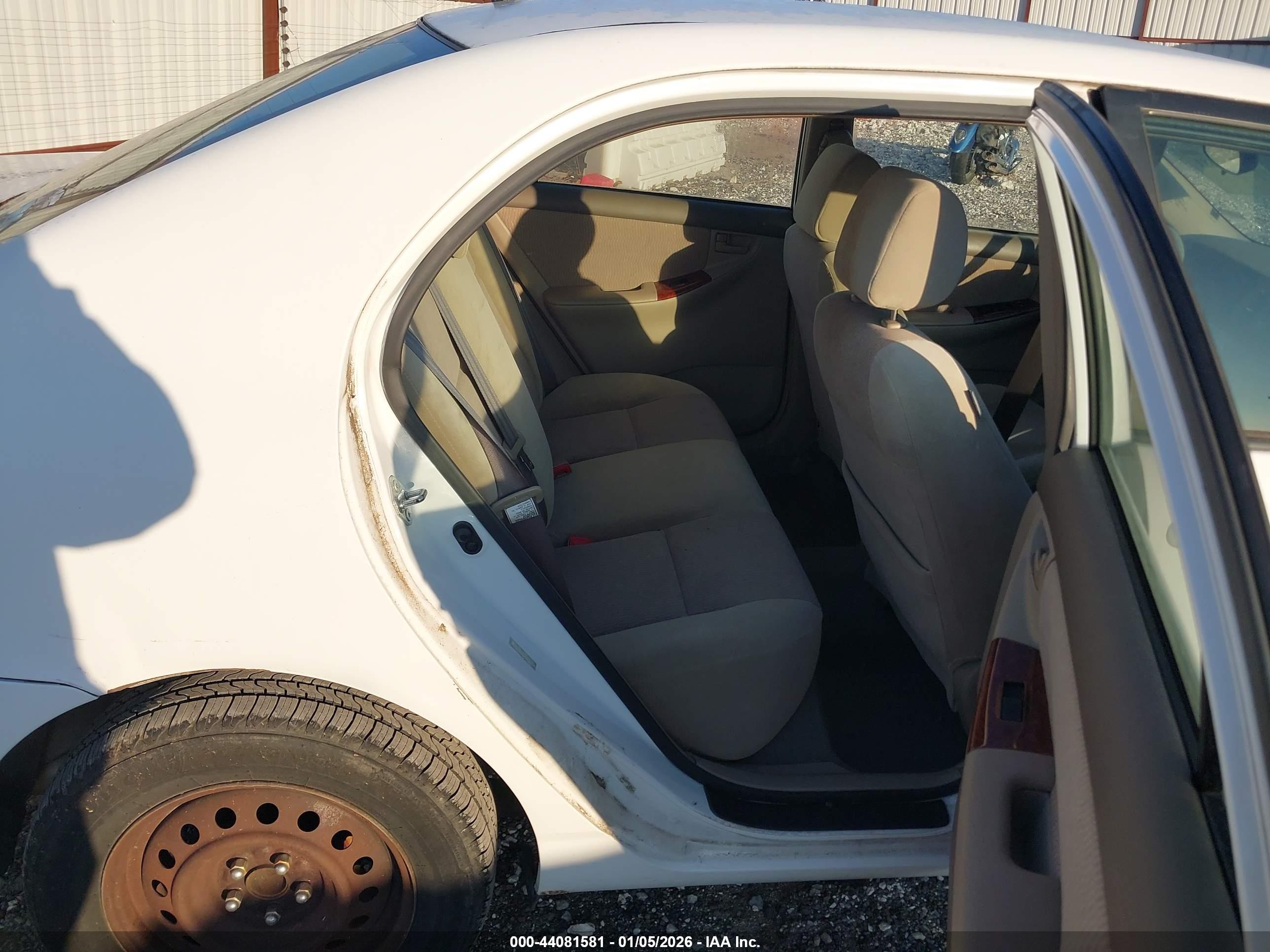 TOYOTA COROLLA image 8