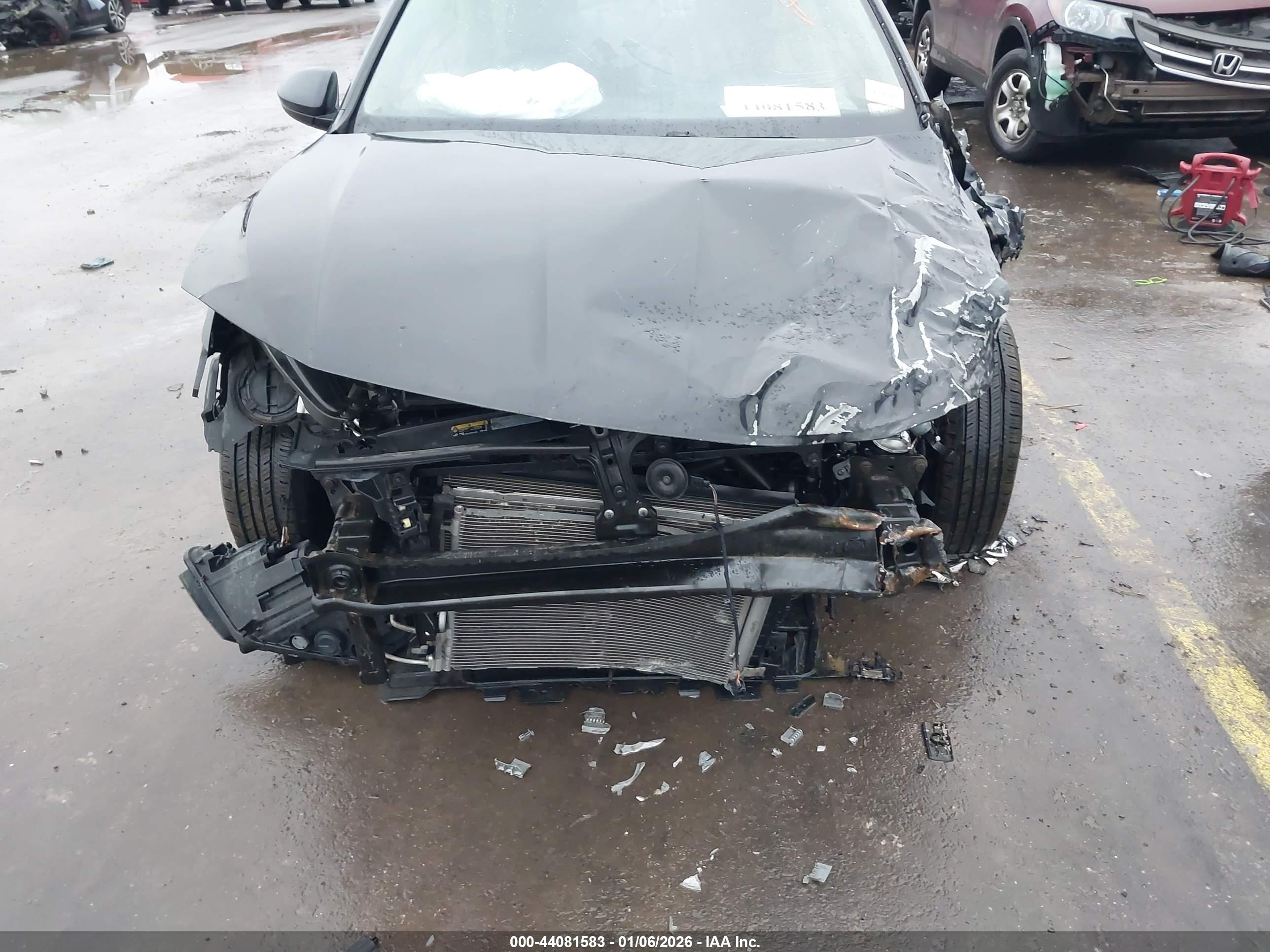 VOLKSWAGEN JETTA image 6