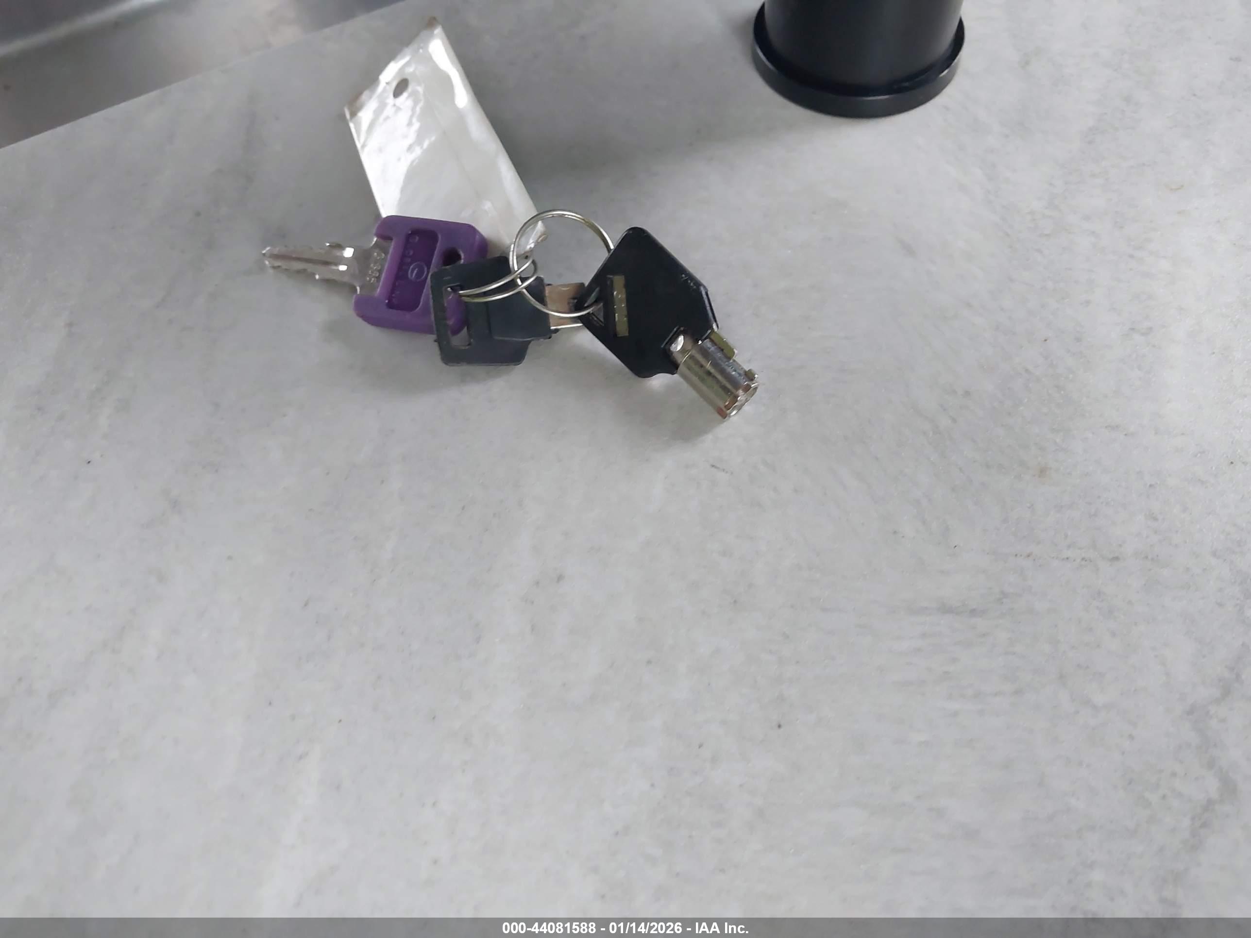 AVENGER TRAVEL image 11