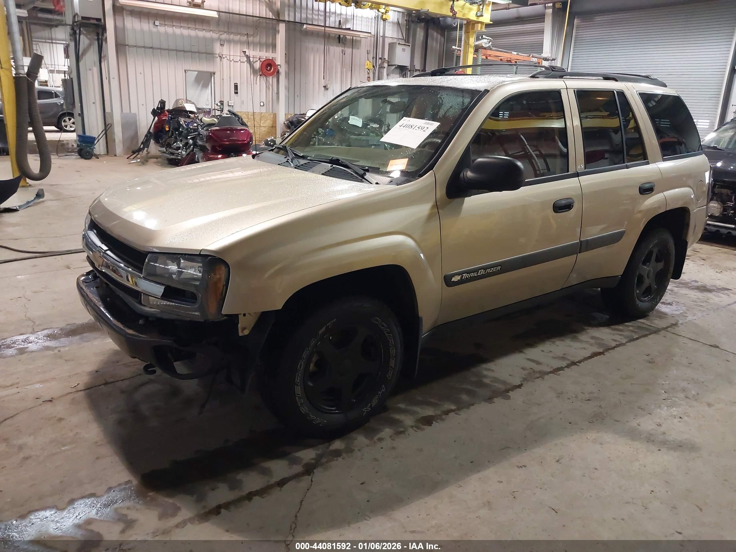 CHEVROLET TRAILBLAZER image 2