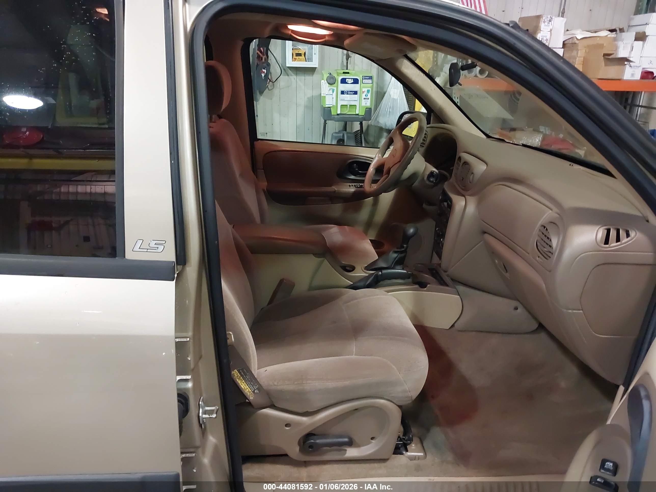 CHEVROLET TRAILBLAZER image 5