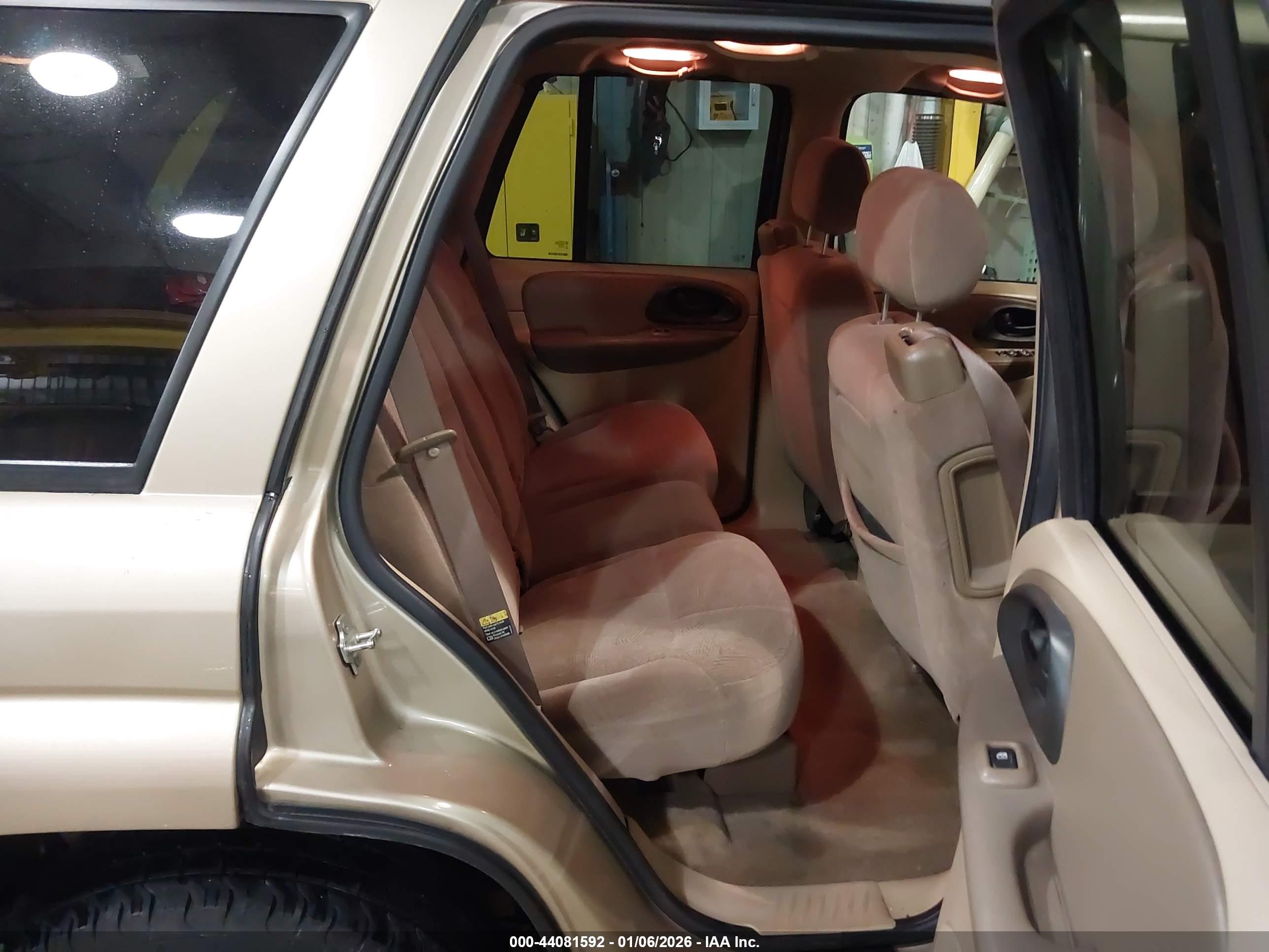 CHEVROLET TRAILBLAZER image 8