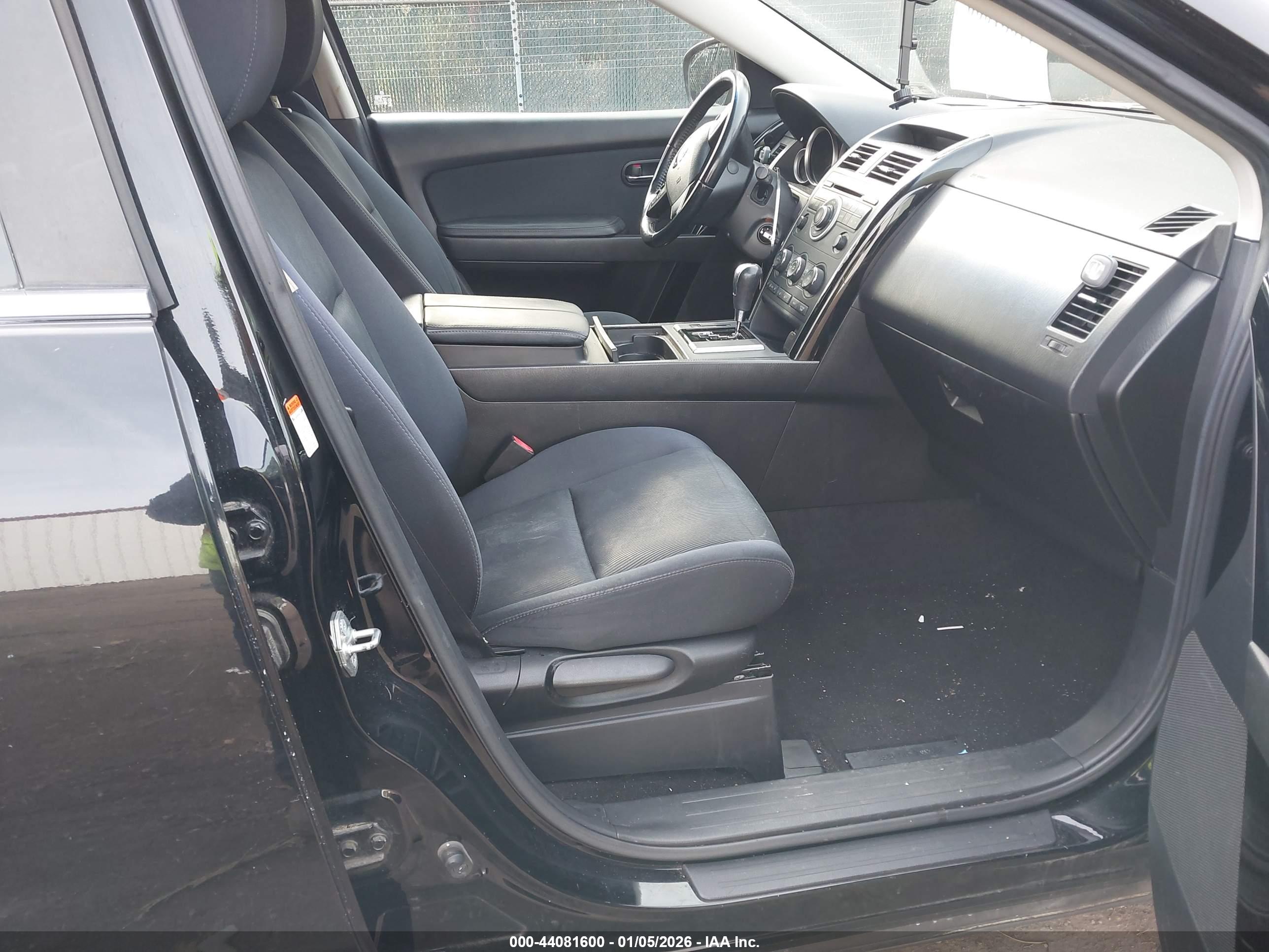 MAZDA CX-9 image 5