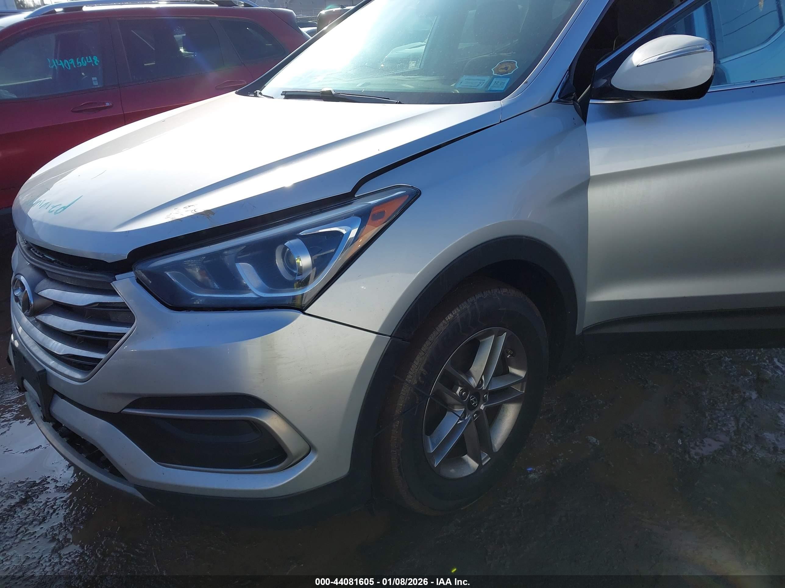 HYUNDAI SANTA image 6