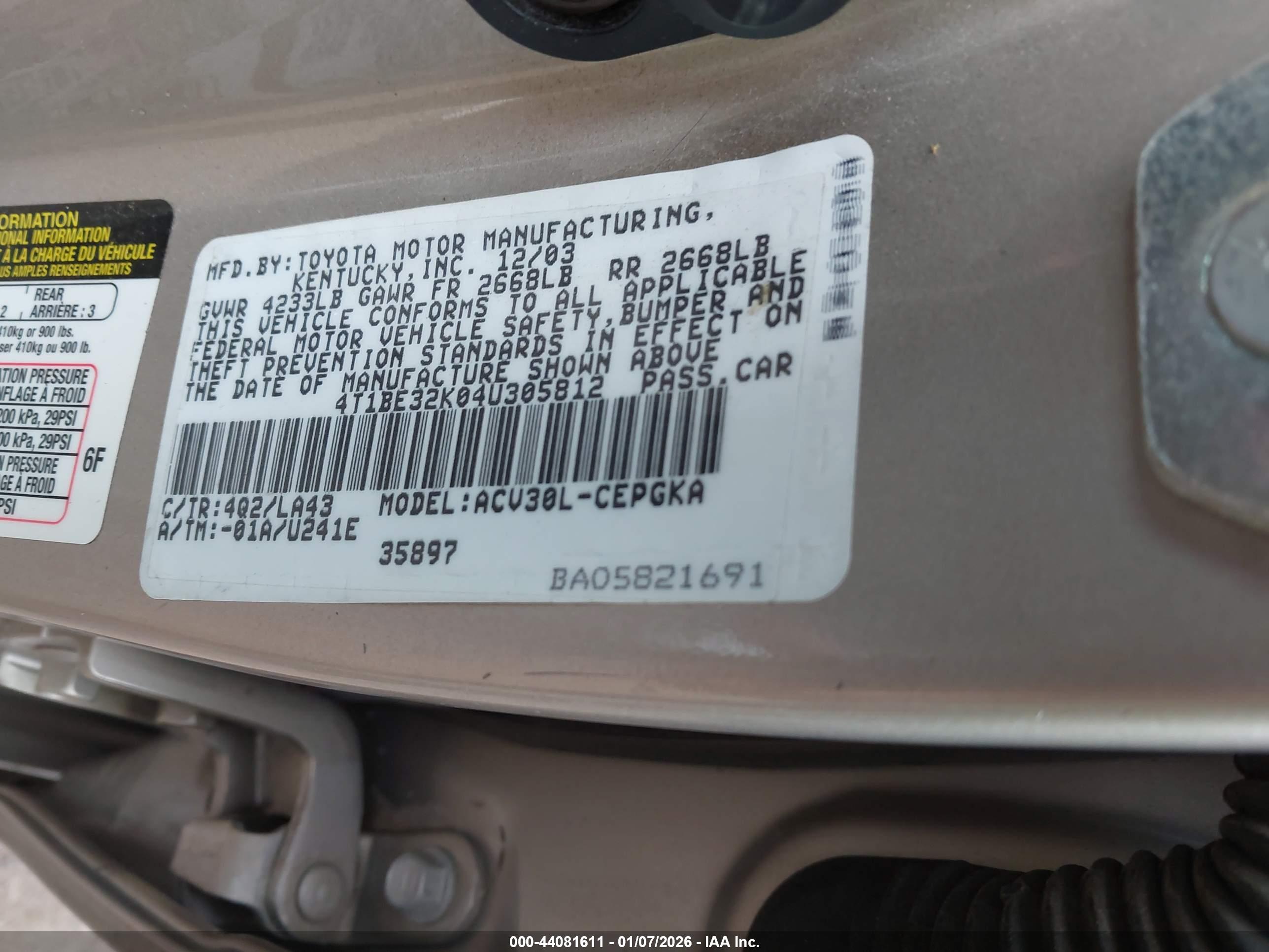 TOYOTA CAMRY image 9
