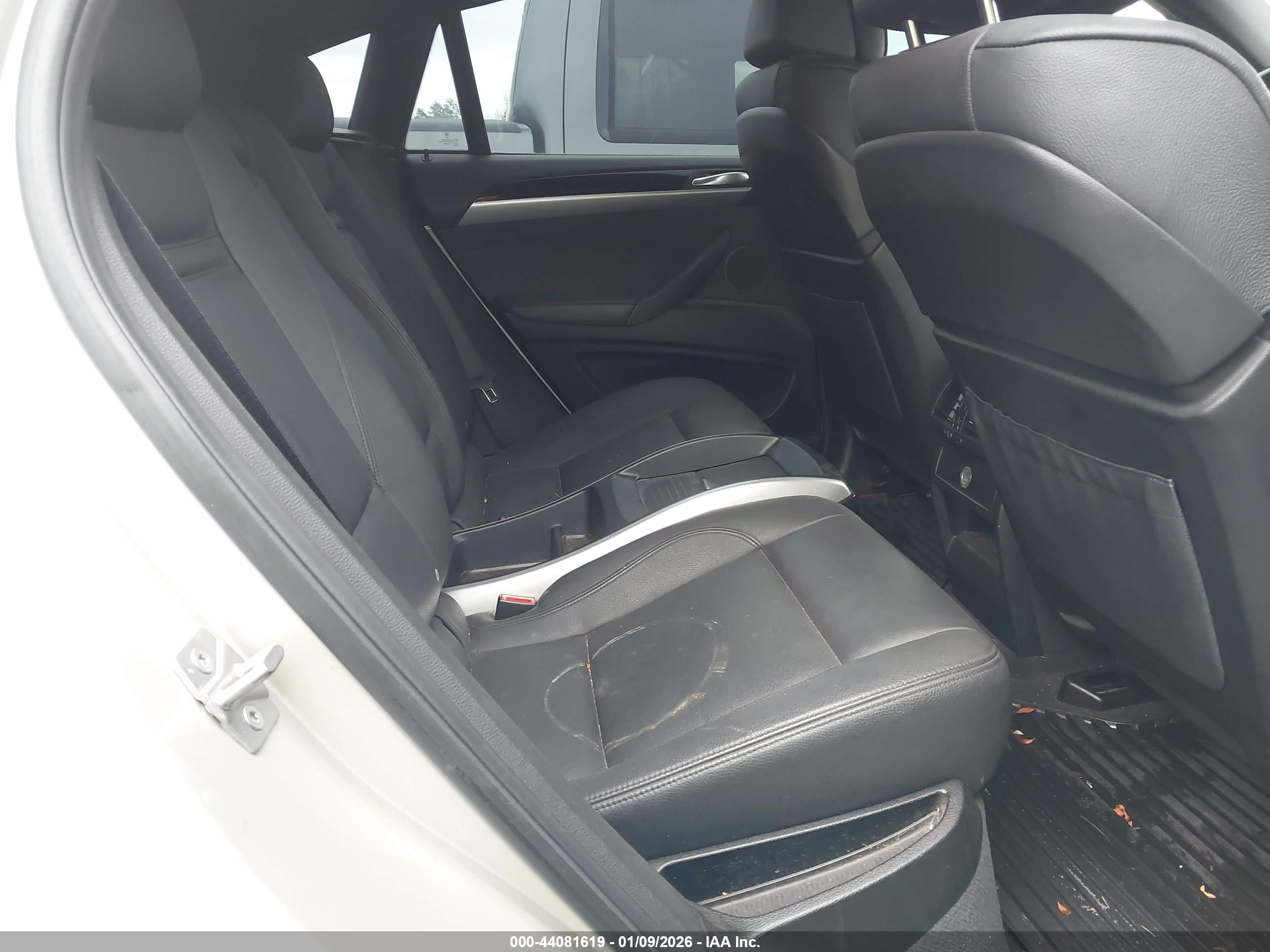BMW X6 image 8