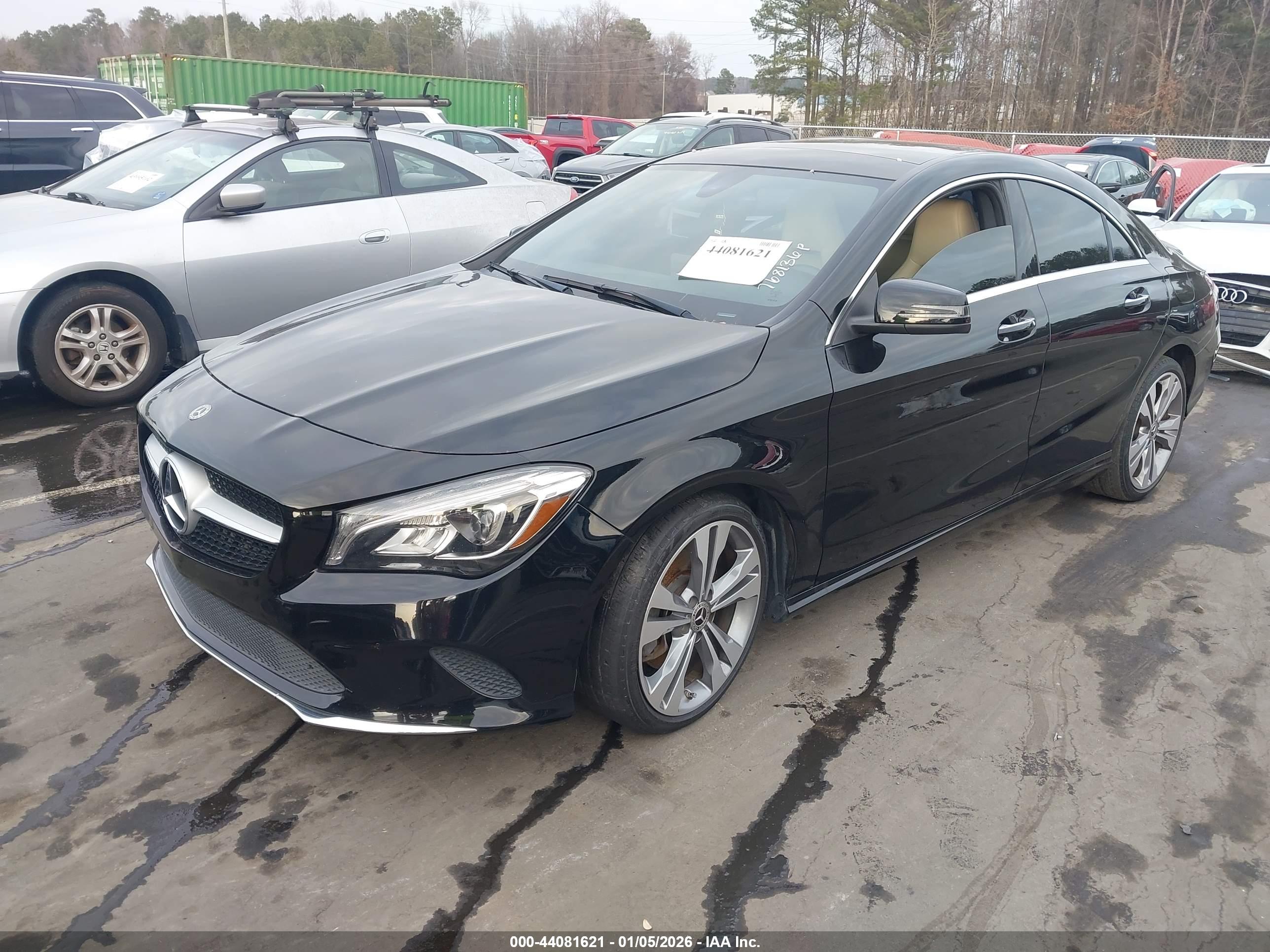 MERCEDES-BENZ CLA image 2