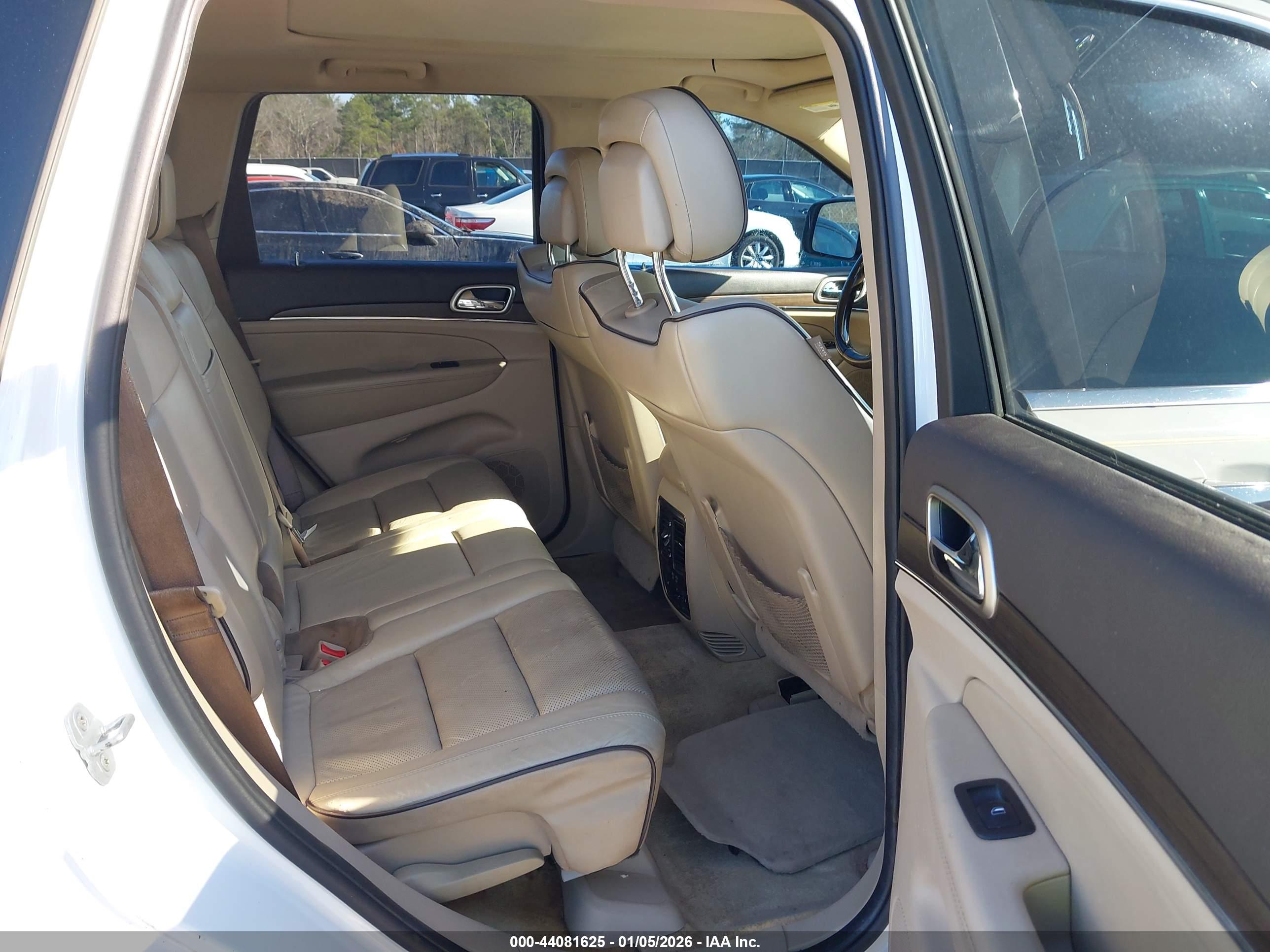 JEEP GRAND image 8