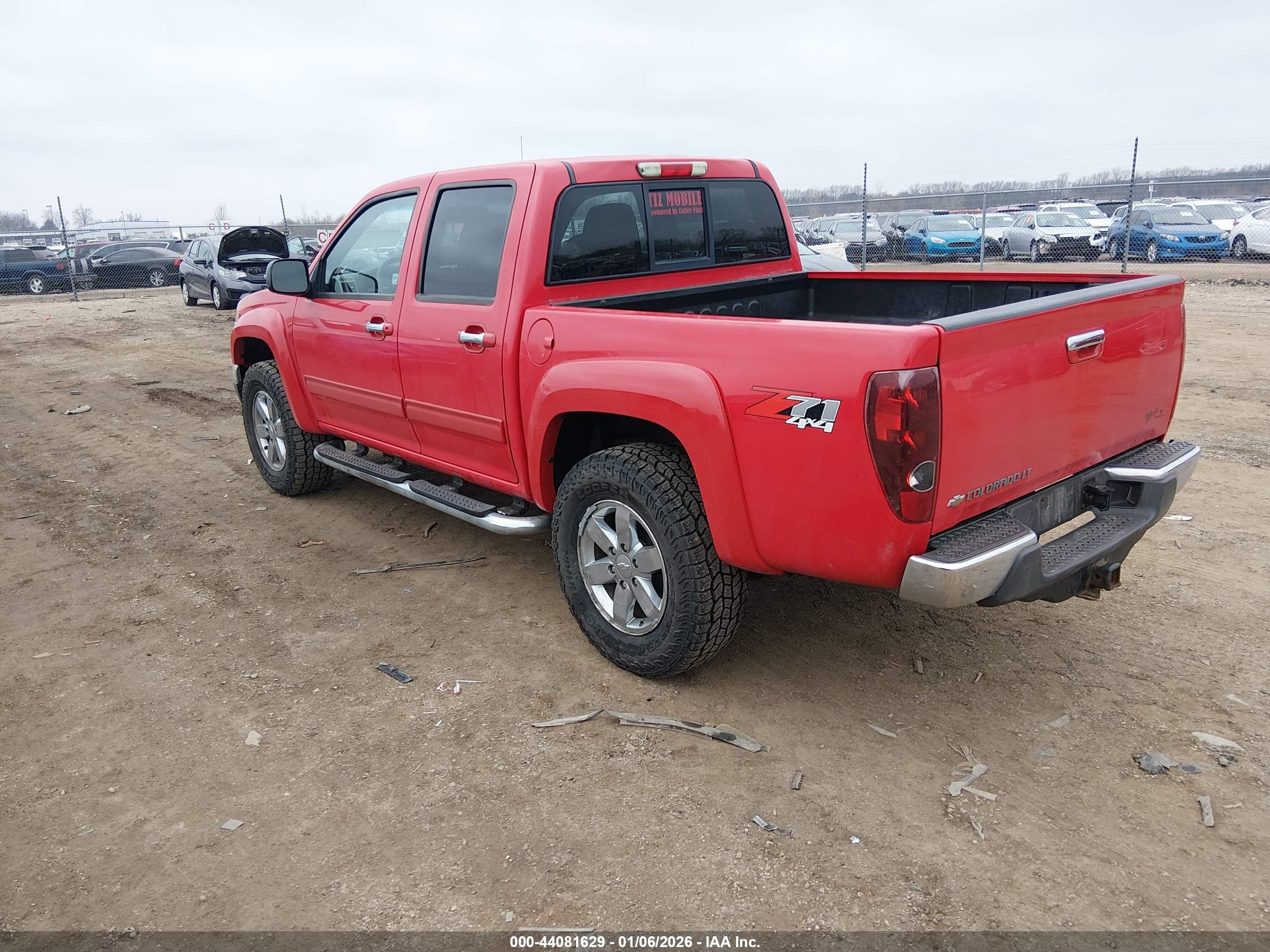 CHEVROLET COLORADO image 3