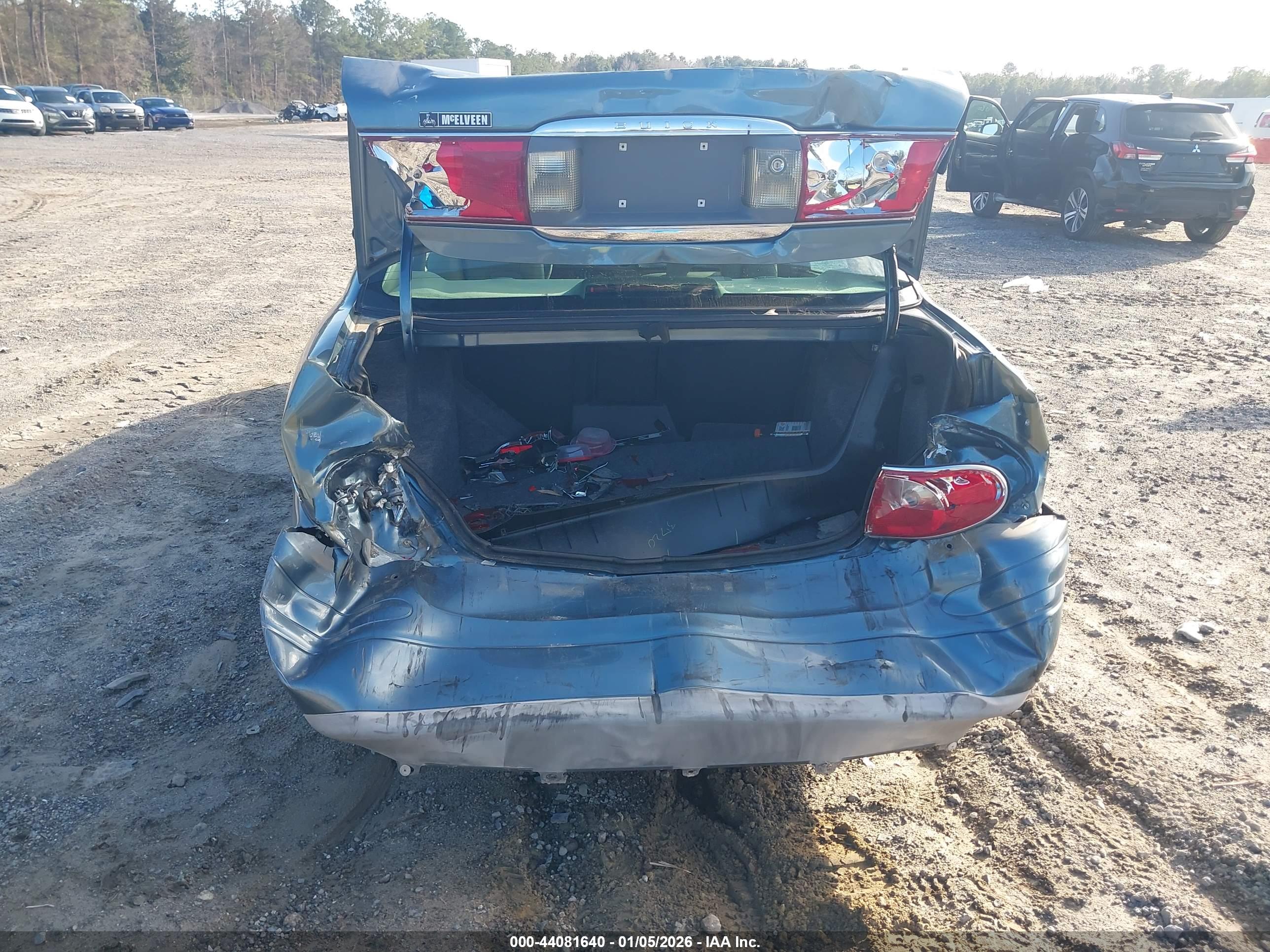 BUICK LESABRE image 6