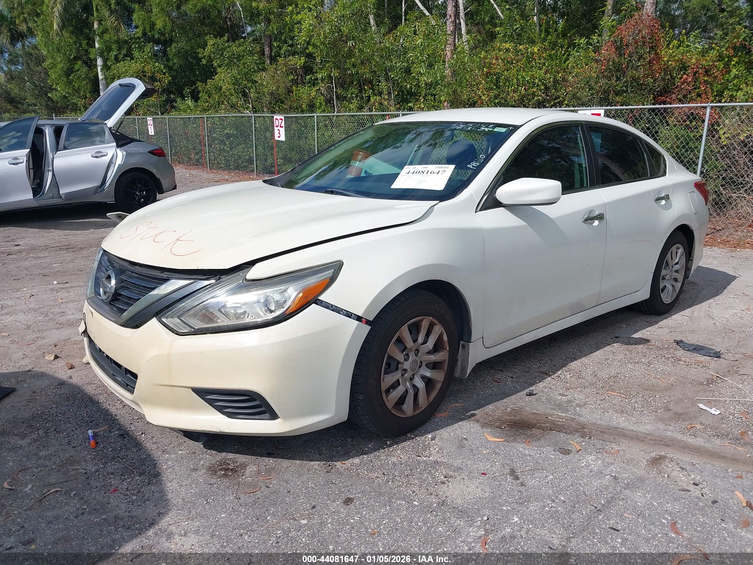 NISSAN ALTIMA image 2
