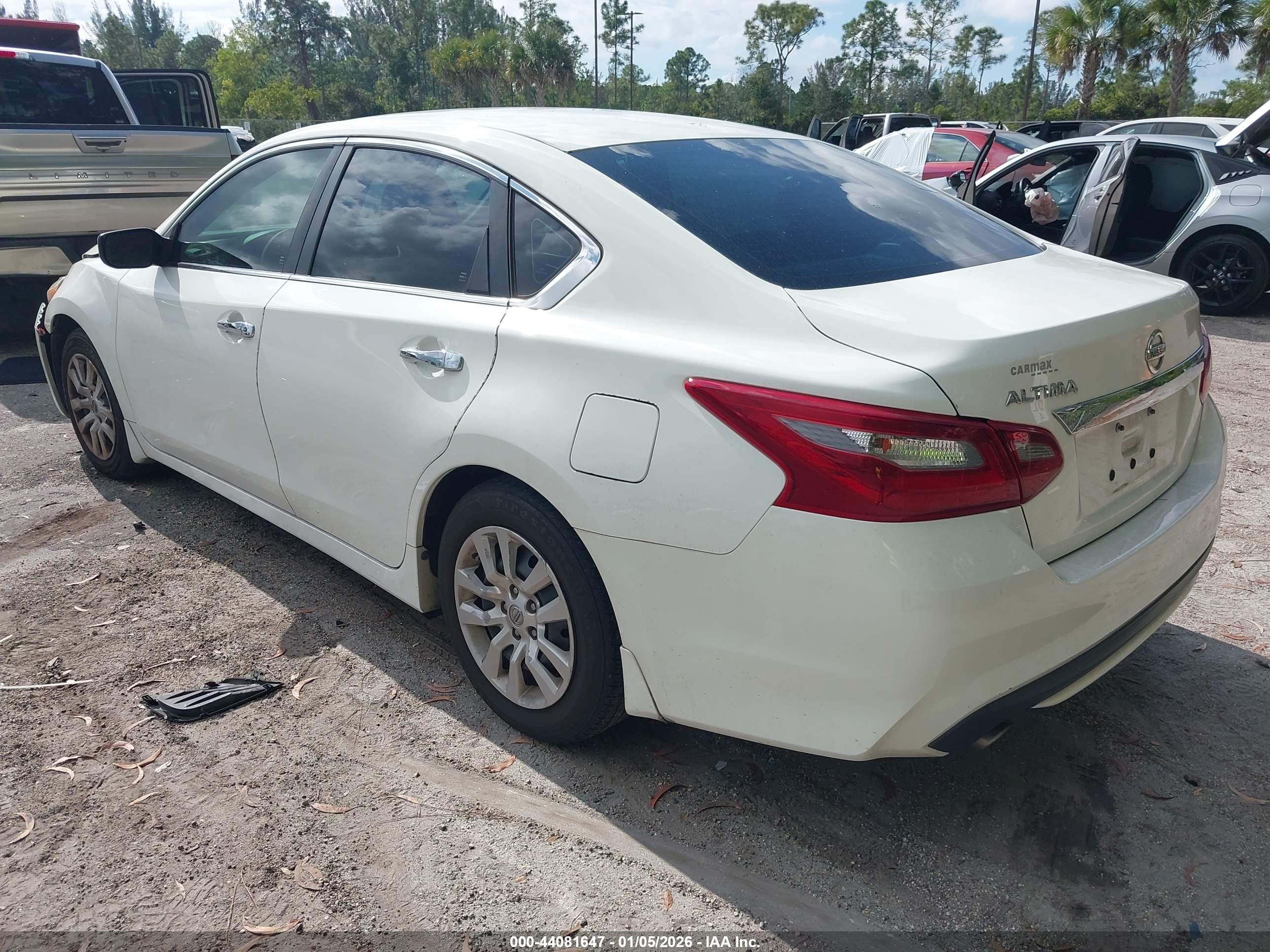 NISSAN ALTIMA image 3
