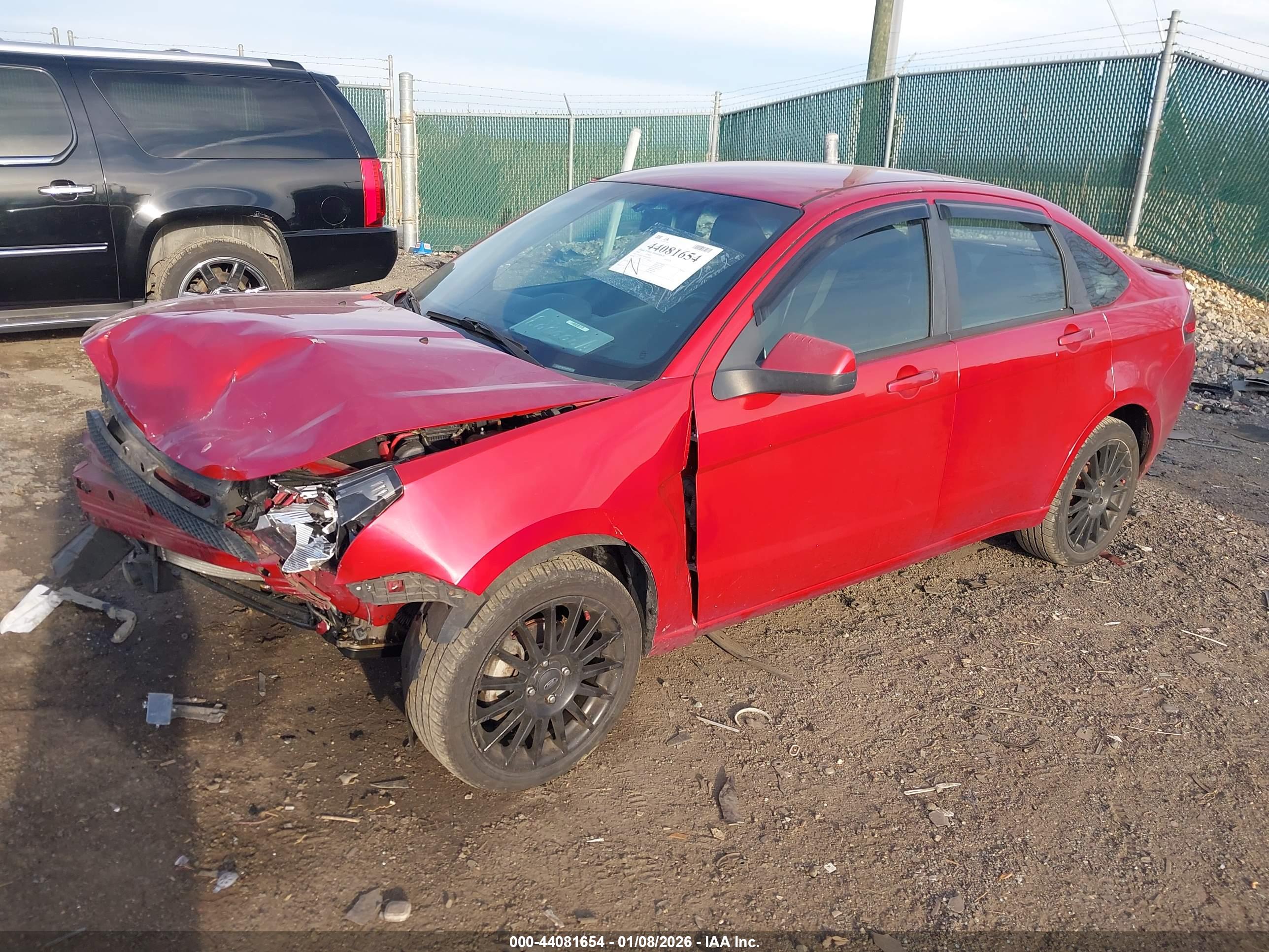 FORD FOCUS image 2