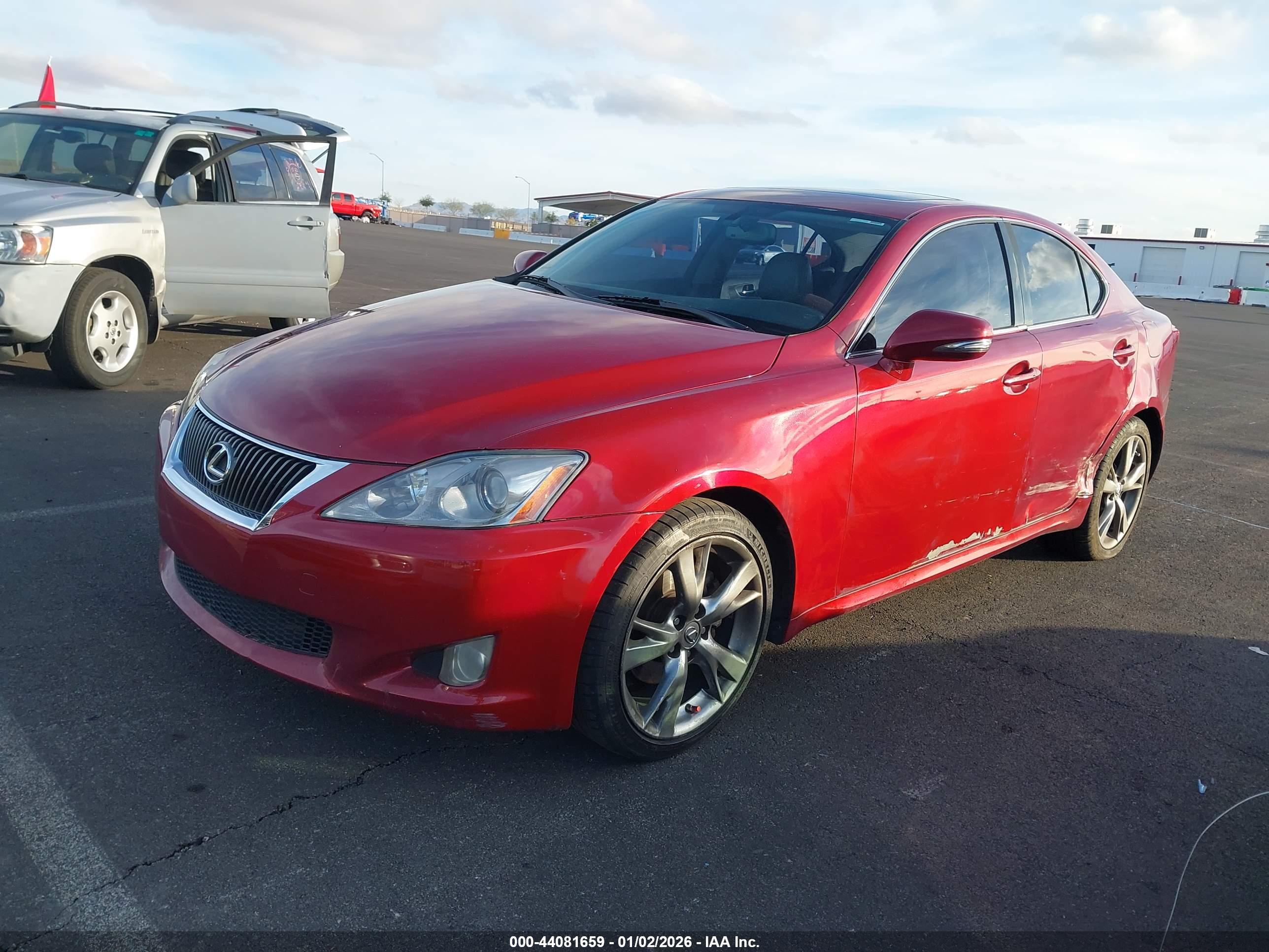 LEXUS IS image 2