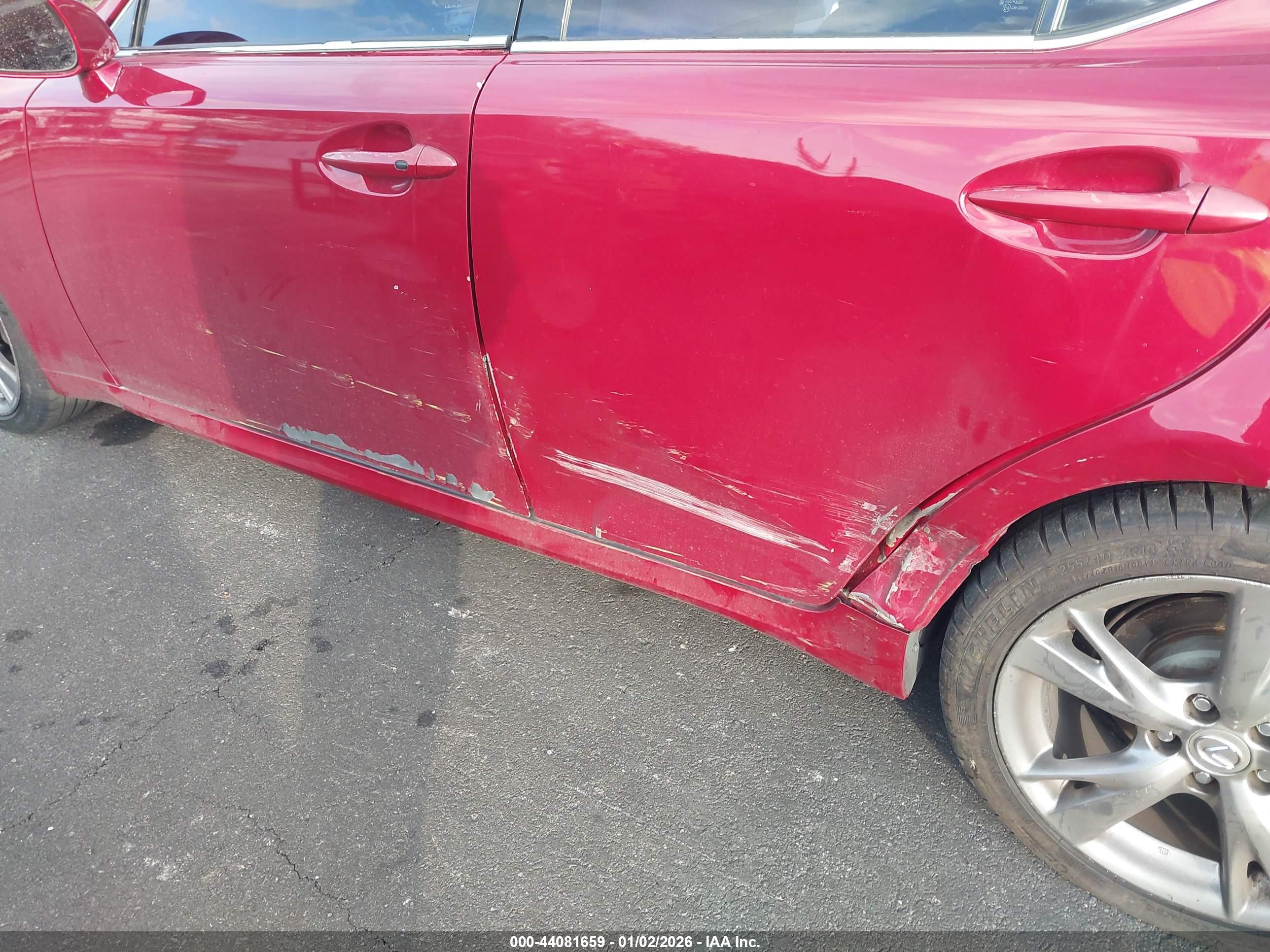 LEXUS IS image 6
