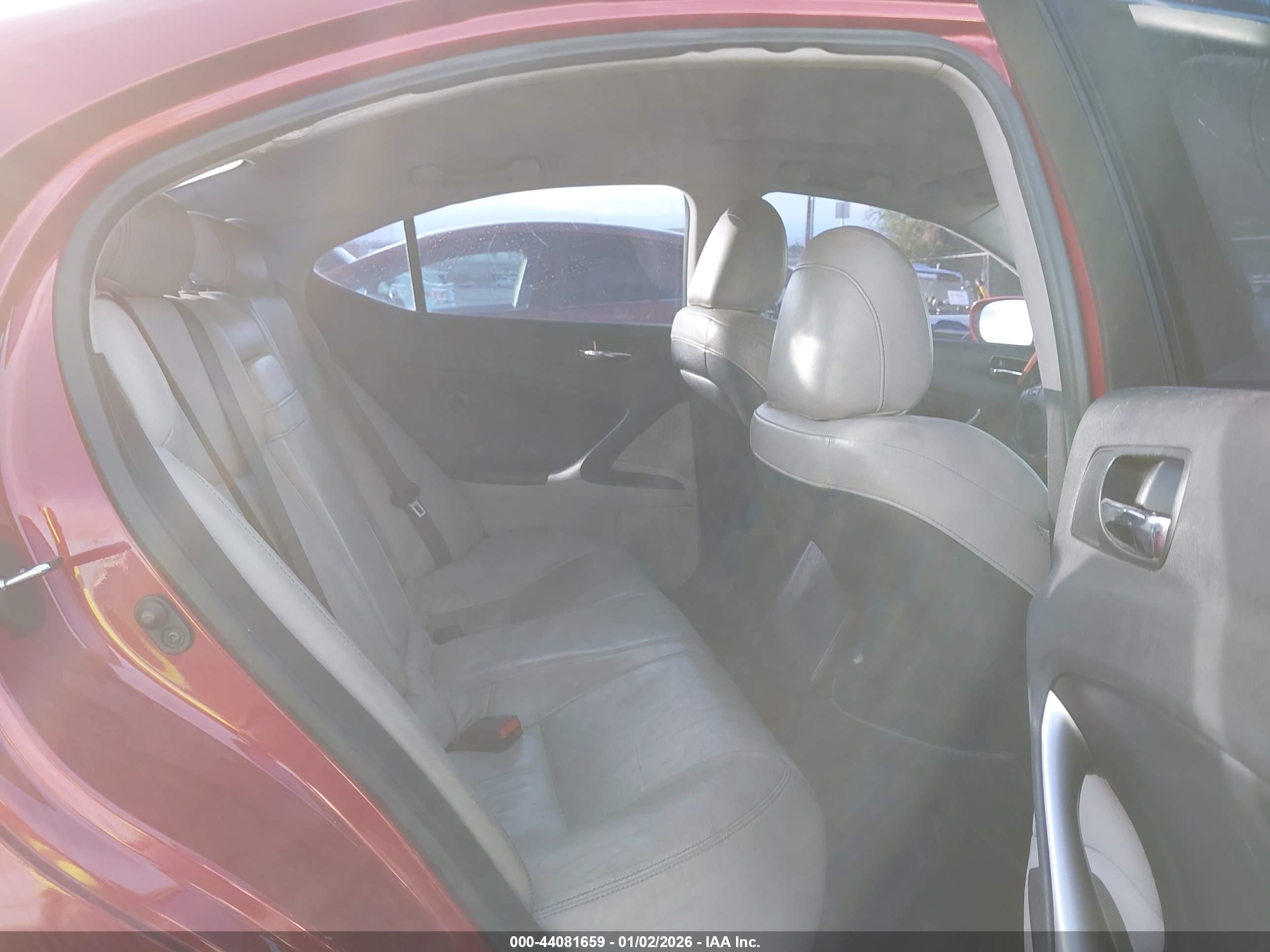 LEXUS IS image 8