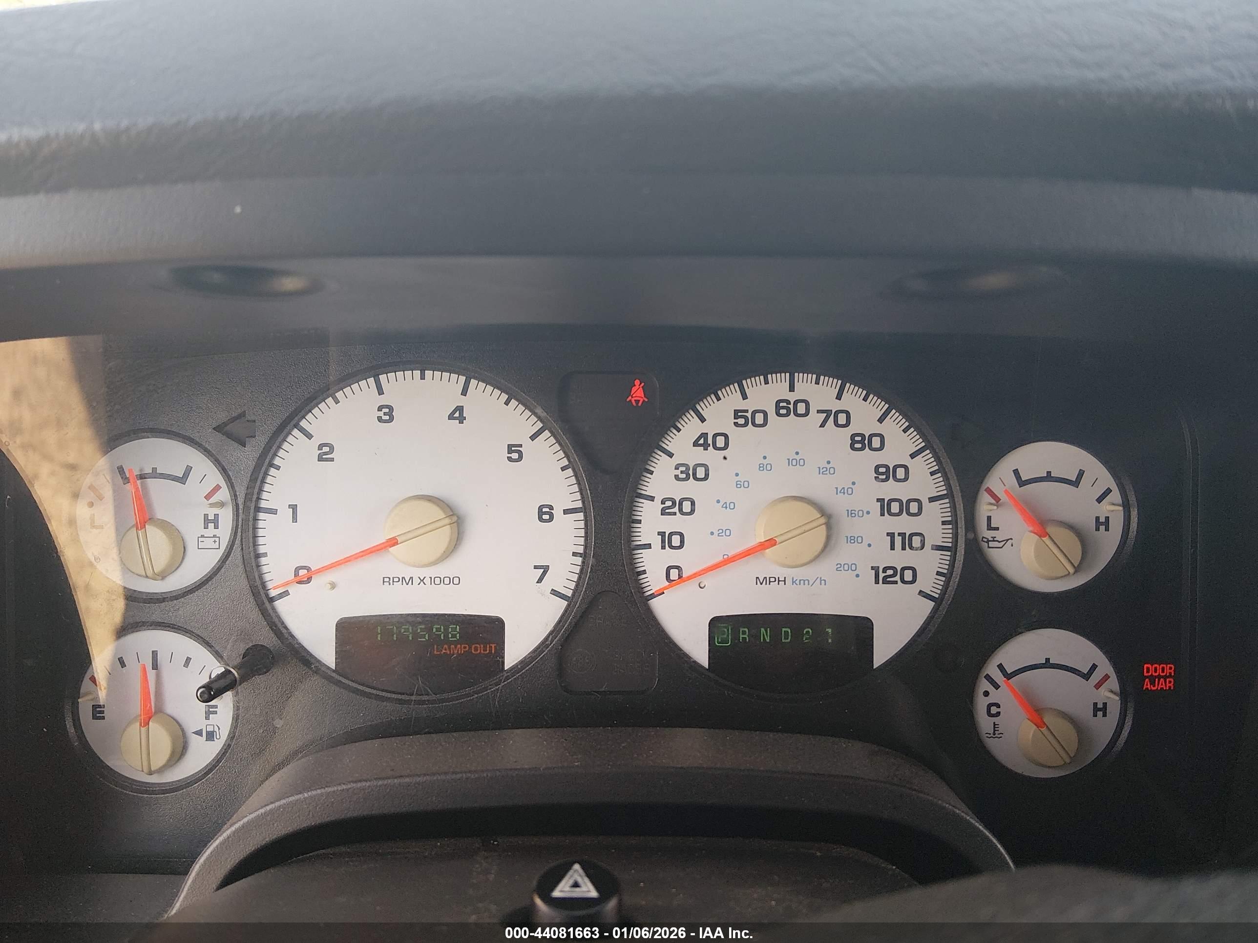DODGE RAM image 7