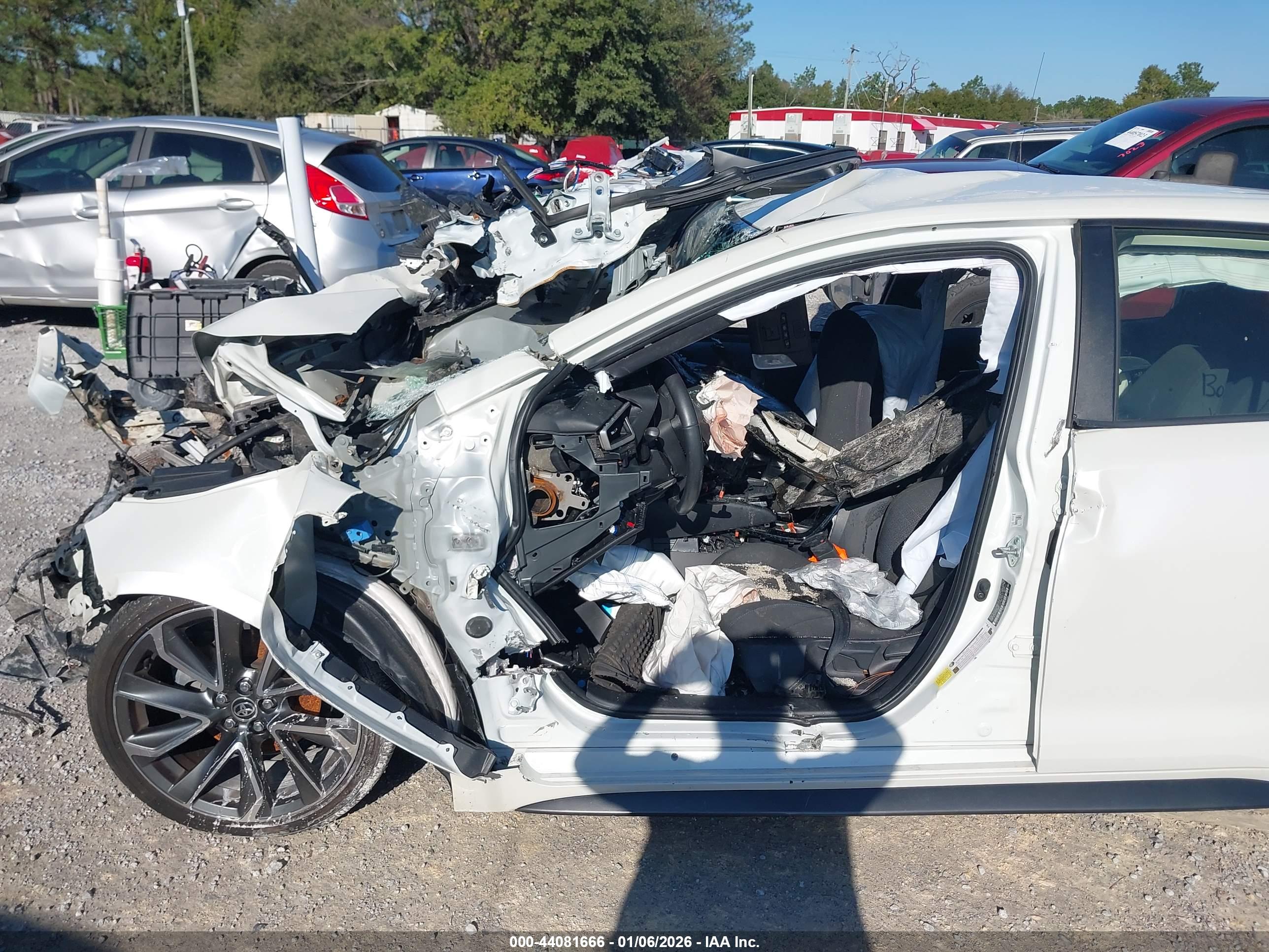 TOYOTA COROLLA image 6
