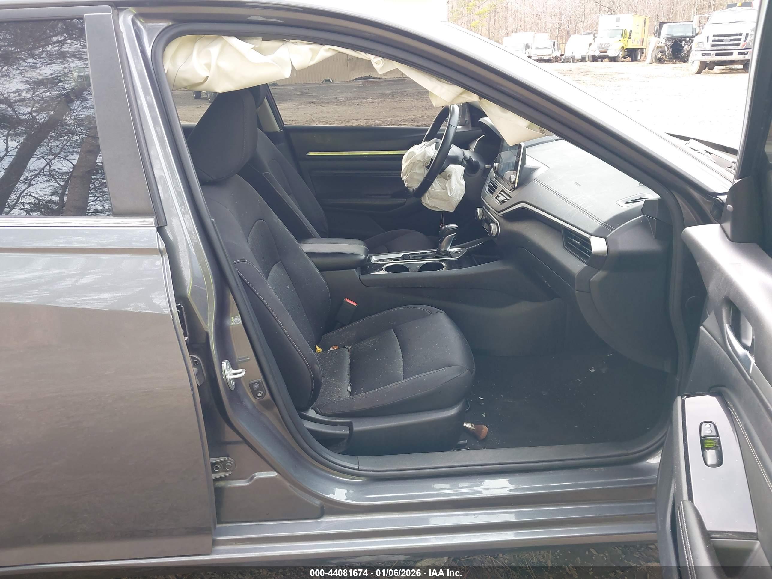 NISSAN ALTIMA image 5