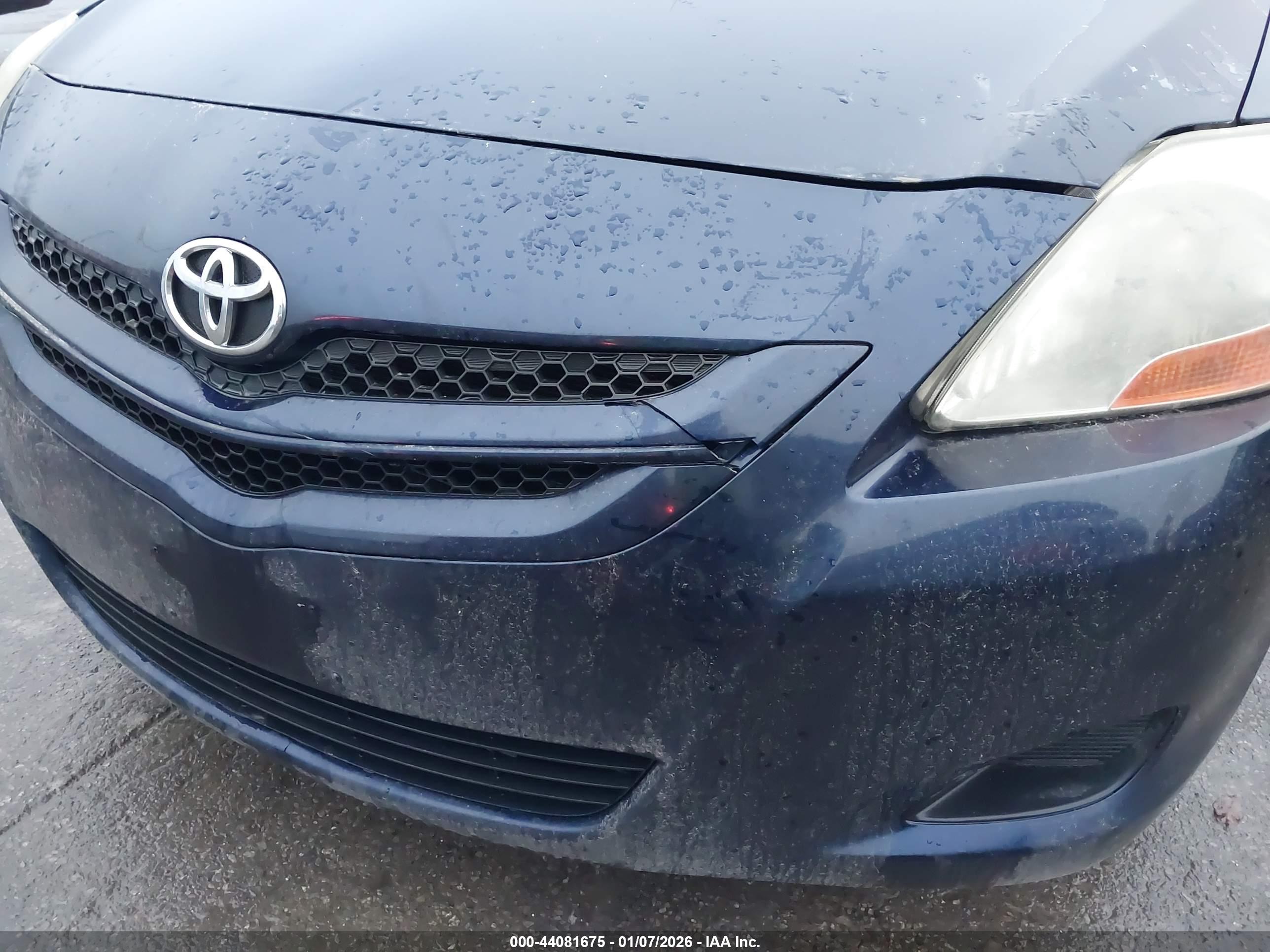 TOYOTA YARIS image 6